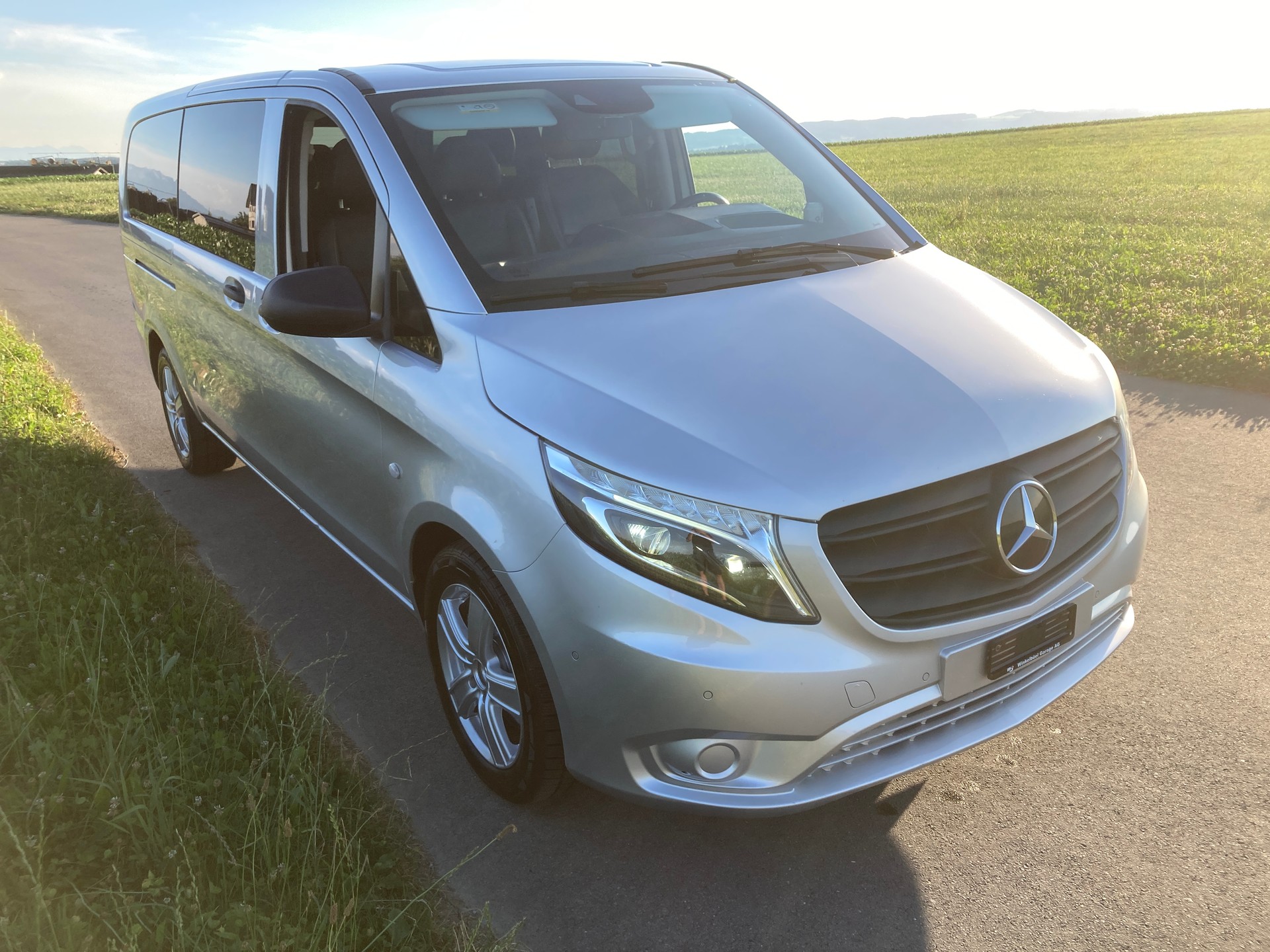 MERCEDES-BENZ Vito 119 CDI Extralang Select Tourer 4M 9G-Tronic 9 Sitzer mit Anhängerkupplung-image-1