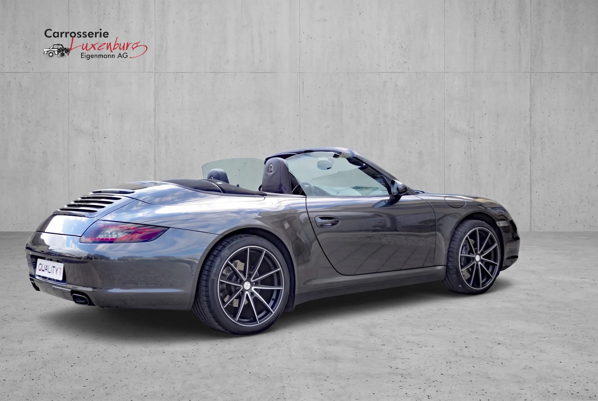 PORSCHE 911 Cabrio Carrera 4-image-1