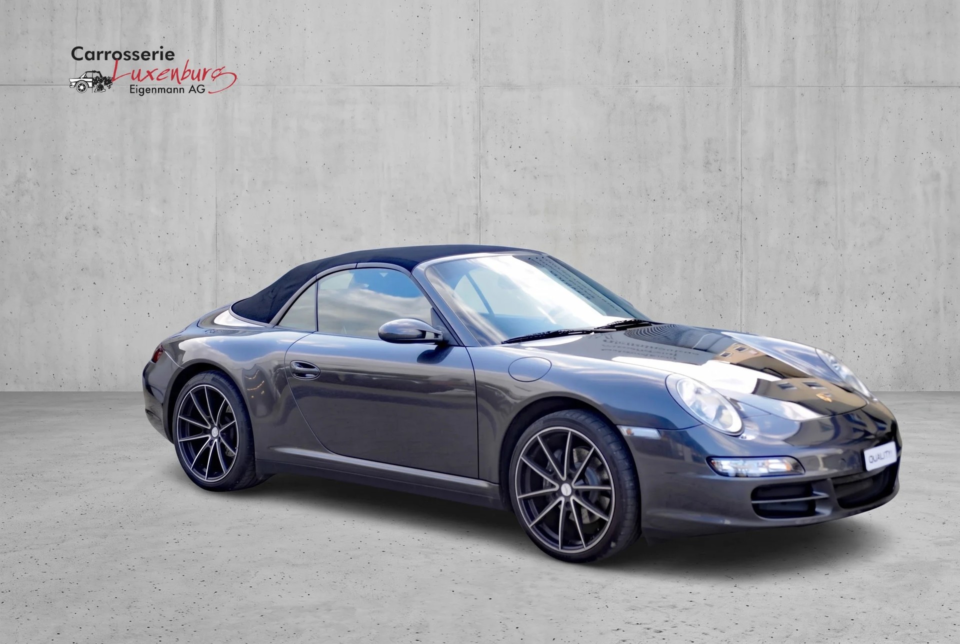 PORSCHE 911 Cabrio Carrera 4-image-2
