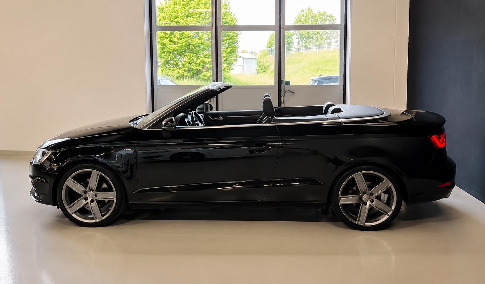 AUDI A3 Cabriolet 1.8 TFSI Ambition S-tronic-image-8