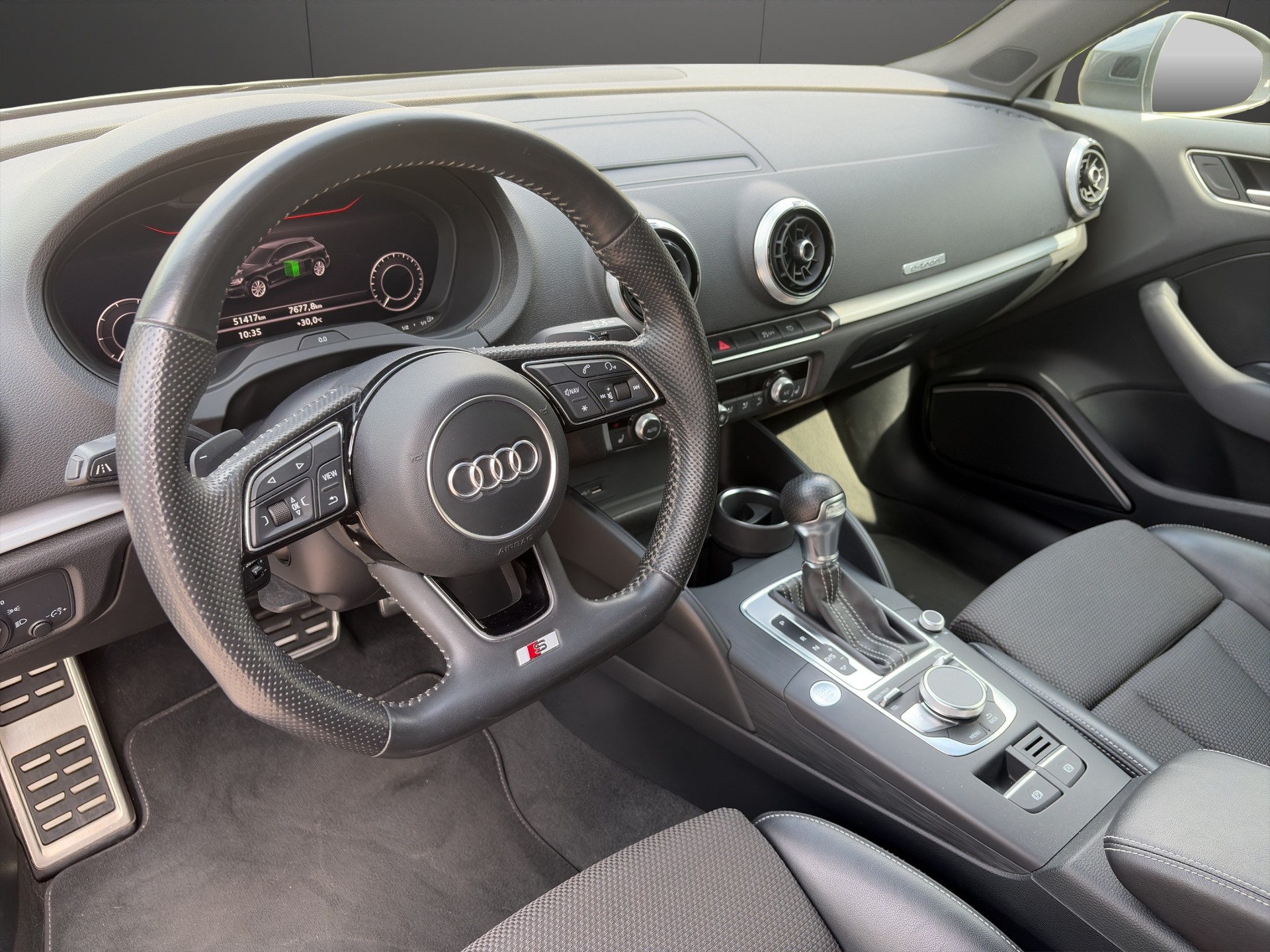 AUDI A3 Sportback 1.4 e-tron S-tronic-image-15