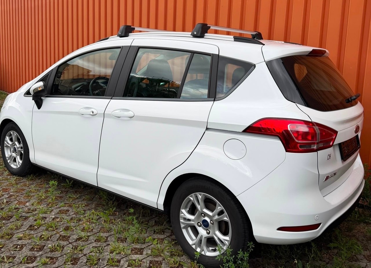 FORD B-Max 1.0 SCTi Titanium-image-12