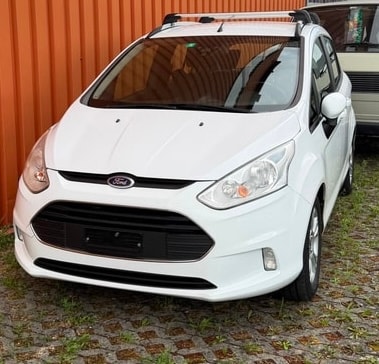 FORD B-Max 1.0 SCTi Titanium-image-10