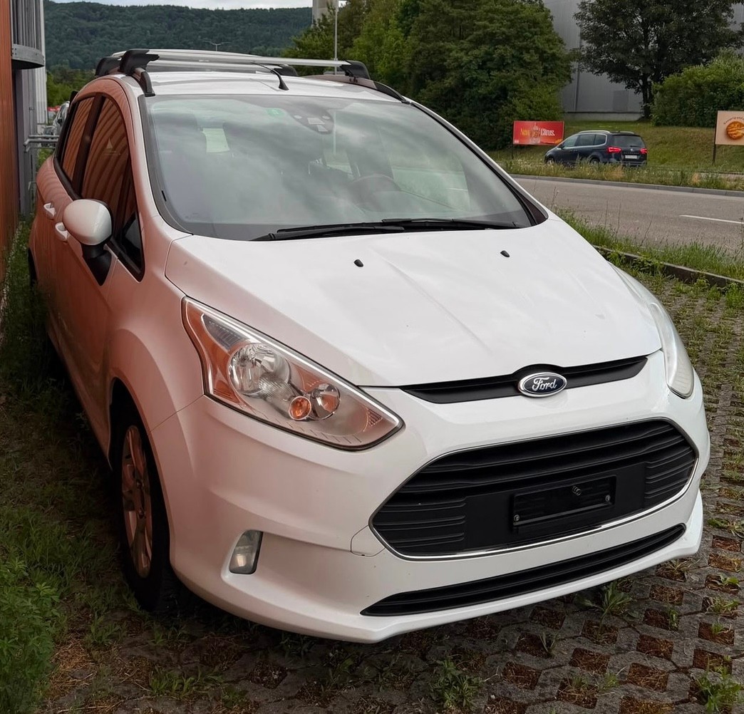 FORD B-Max 1.0 SCTi Titanium-image-11