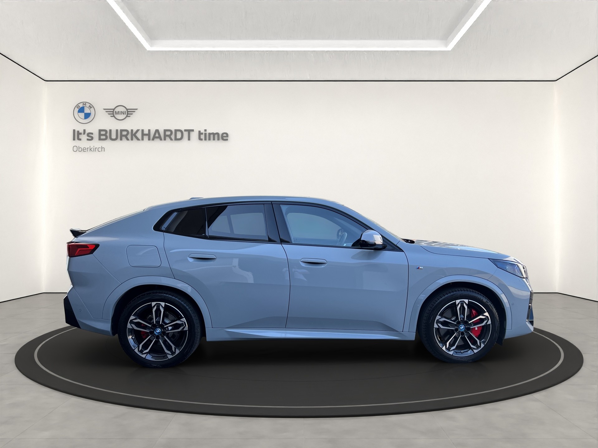 BMW iX2 xDrive 30 M Sport Pro-image-5