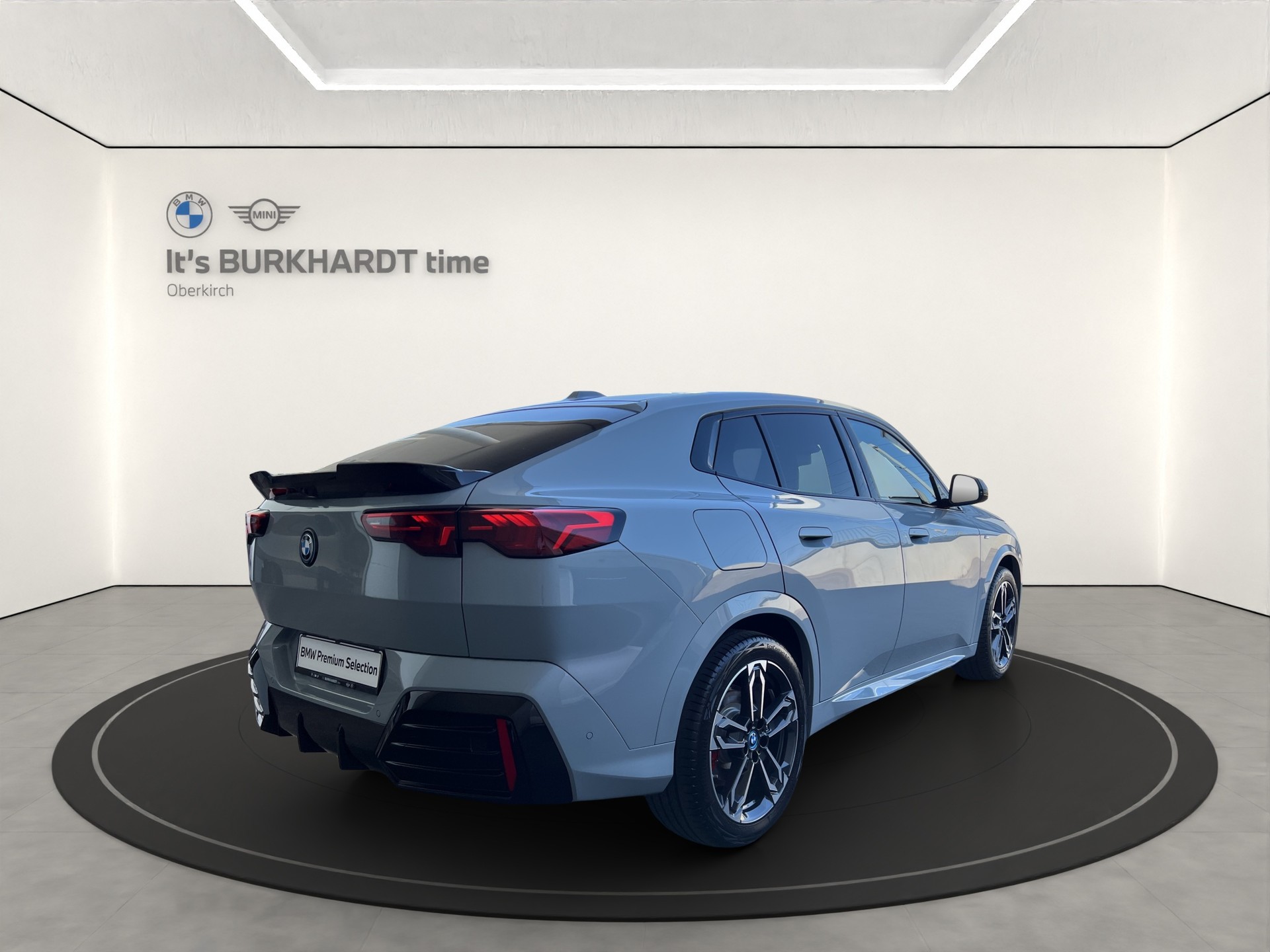 BMW iX2 xDrive 30 M Sport Pro-image-4