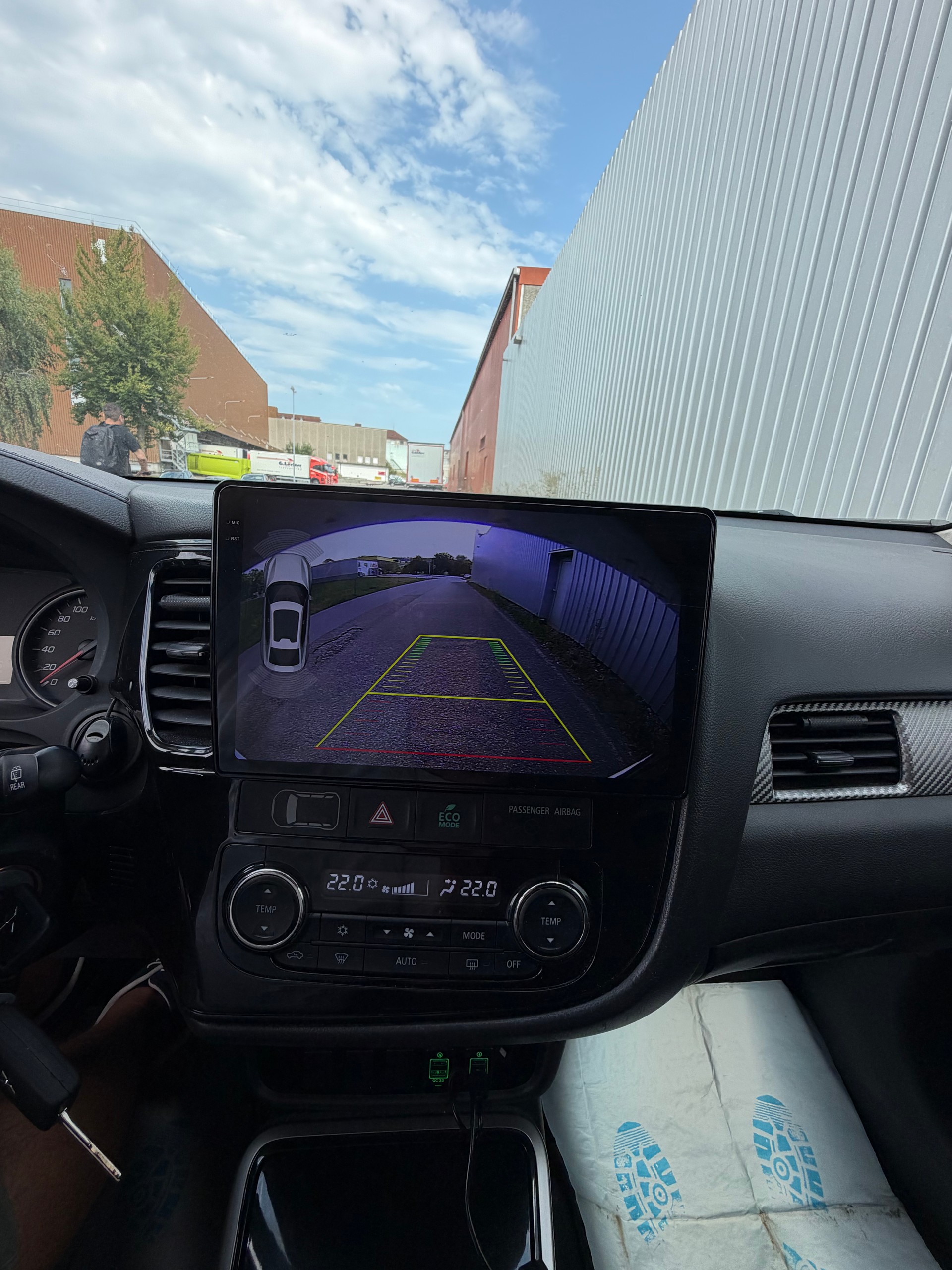 MITSUBISHI Outlander 2.0 Pure 2WD-image-11
