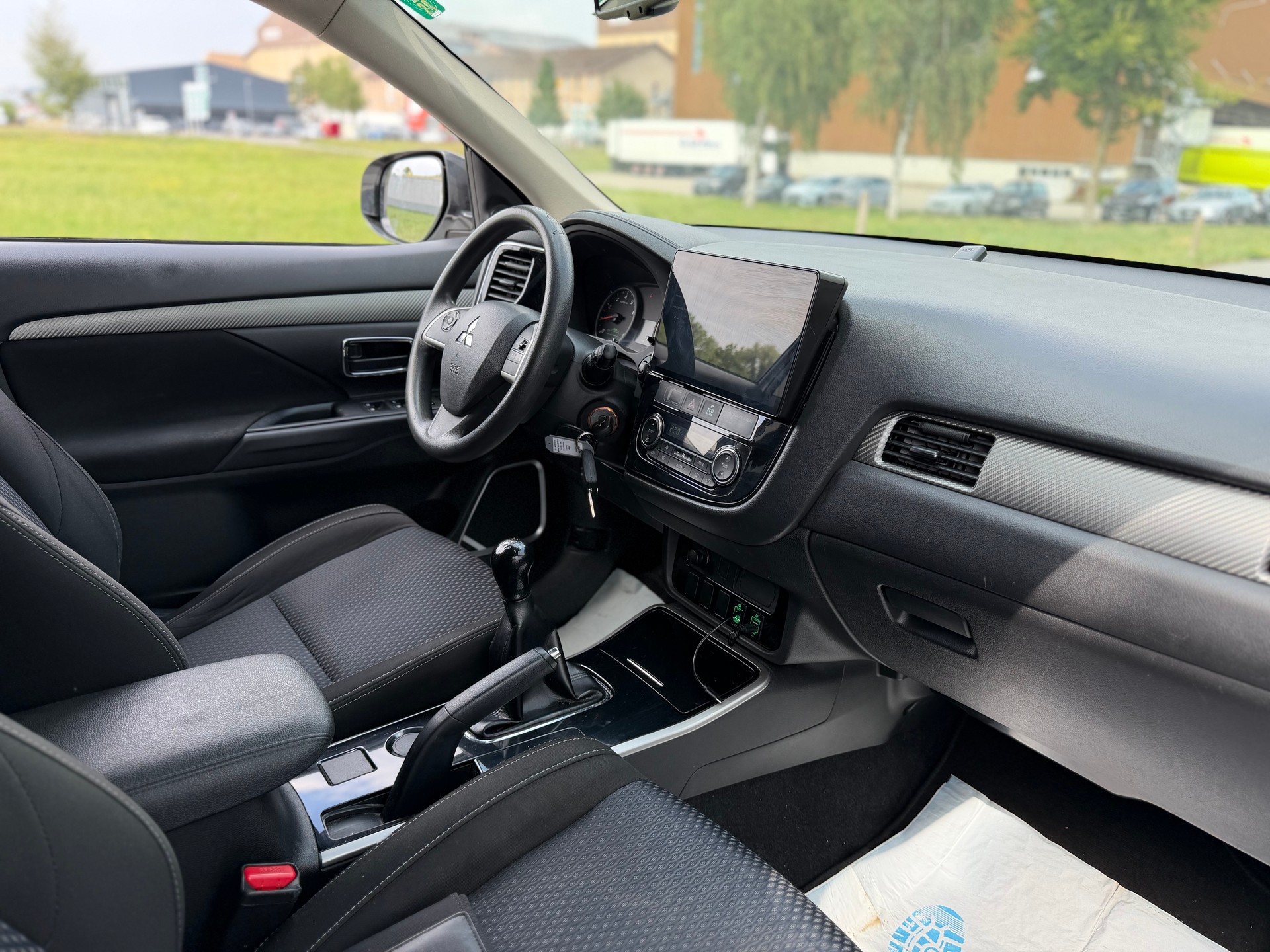 MITSUBISHI Outlander 2.0 Pure 2WD-image-9