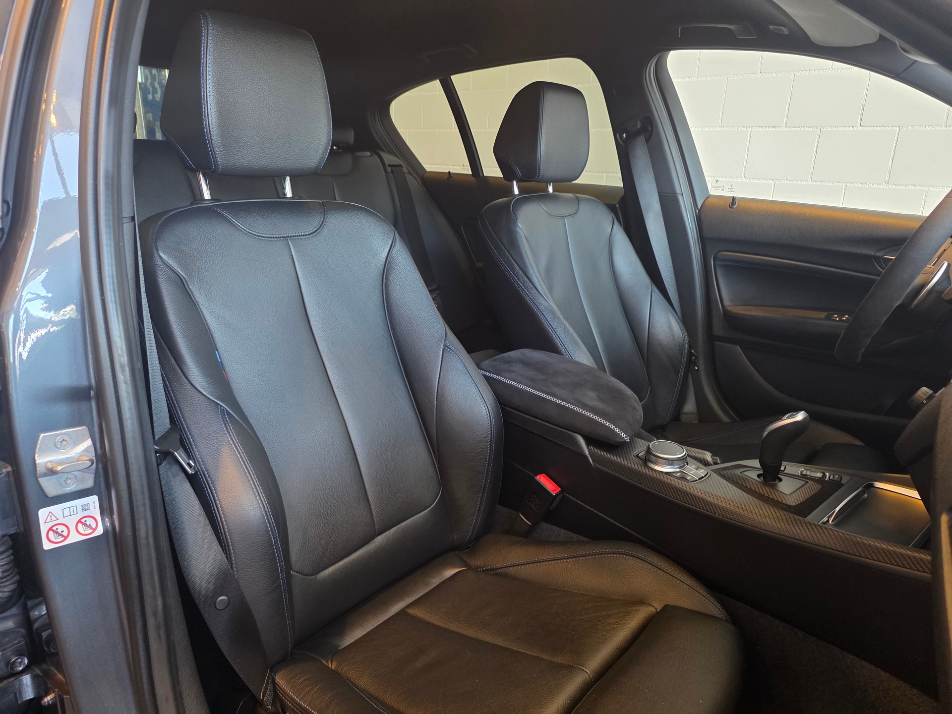 BMW M140i xDrive Swiss Per.Ed-image-16