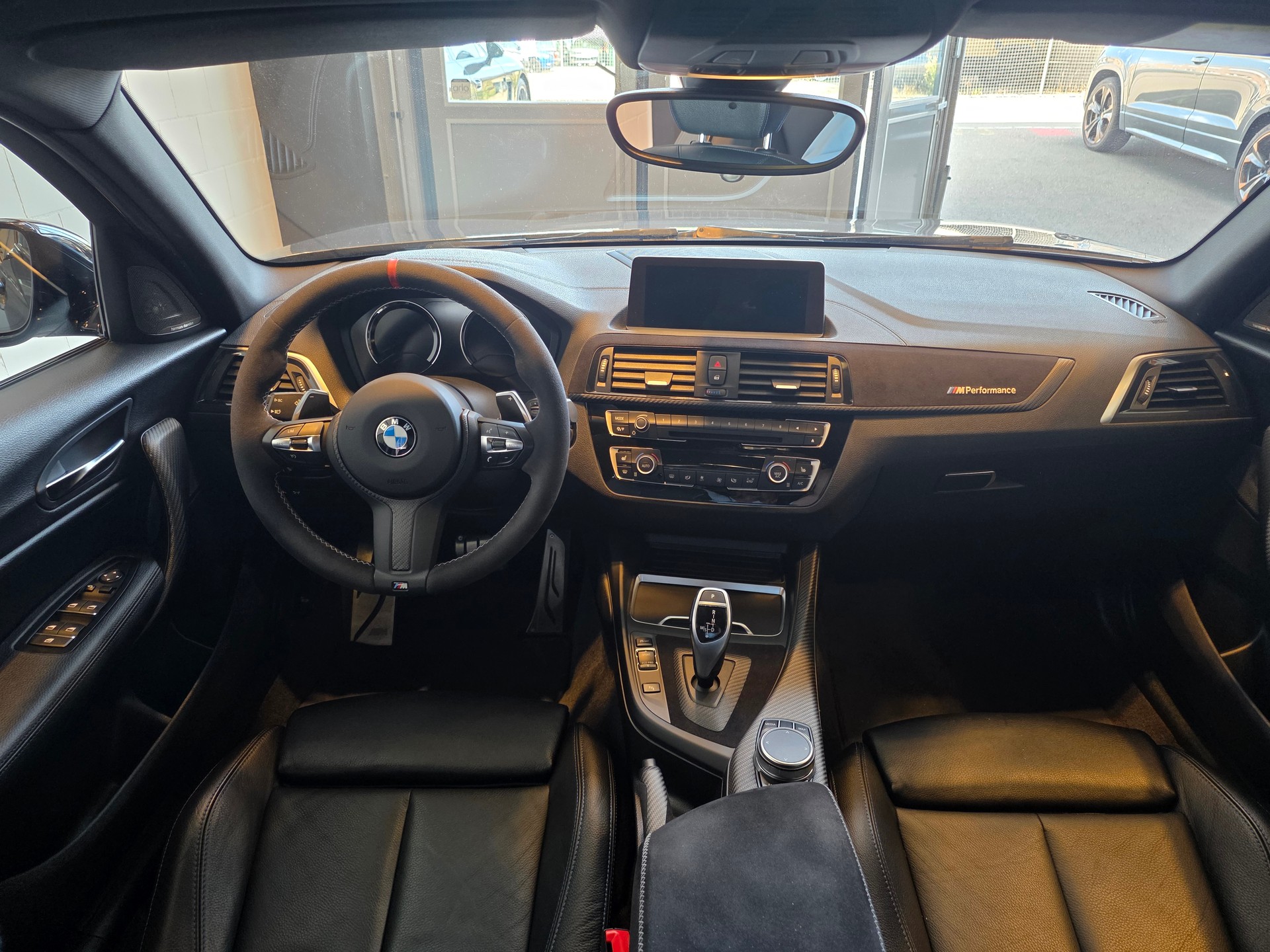 BMW M140i xDrive Swiss Per.Ed-image-11