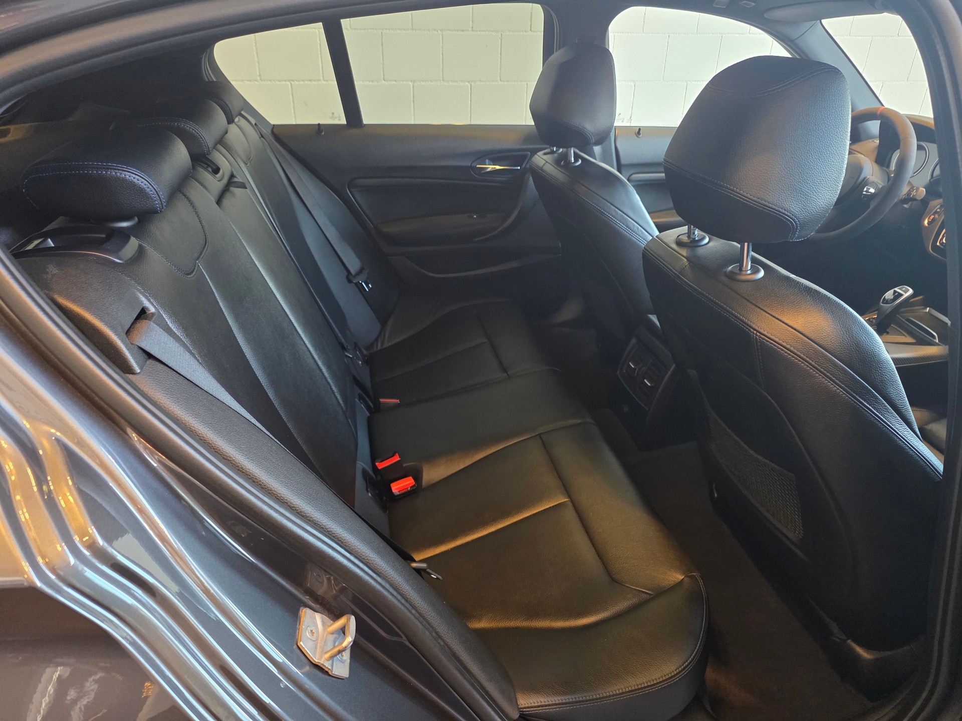 BMW M140i xDrive Swiss Per.Ed-image-13