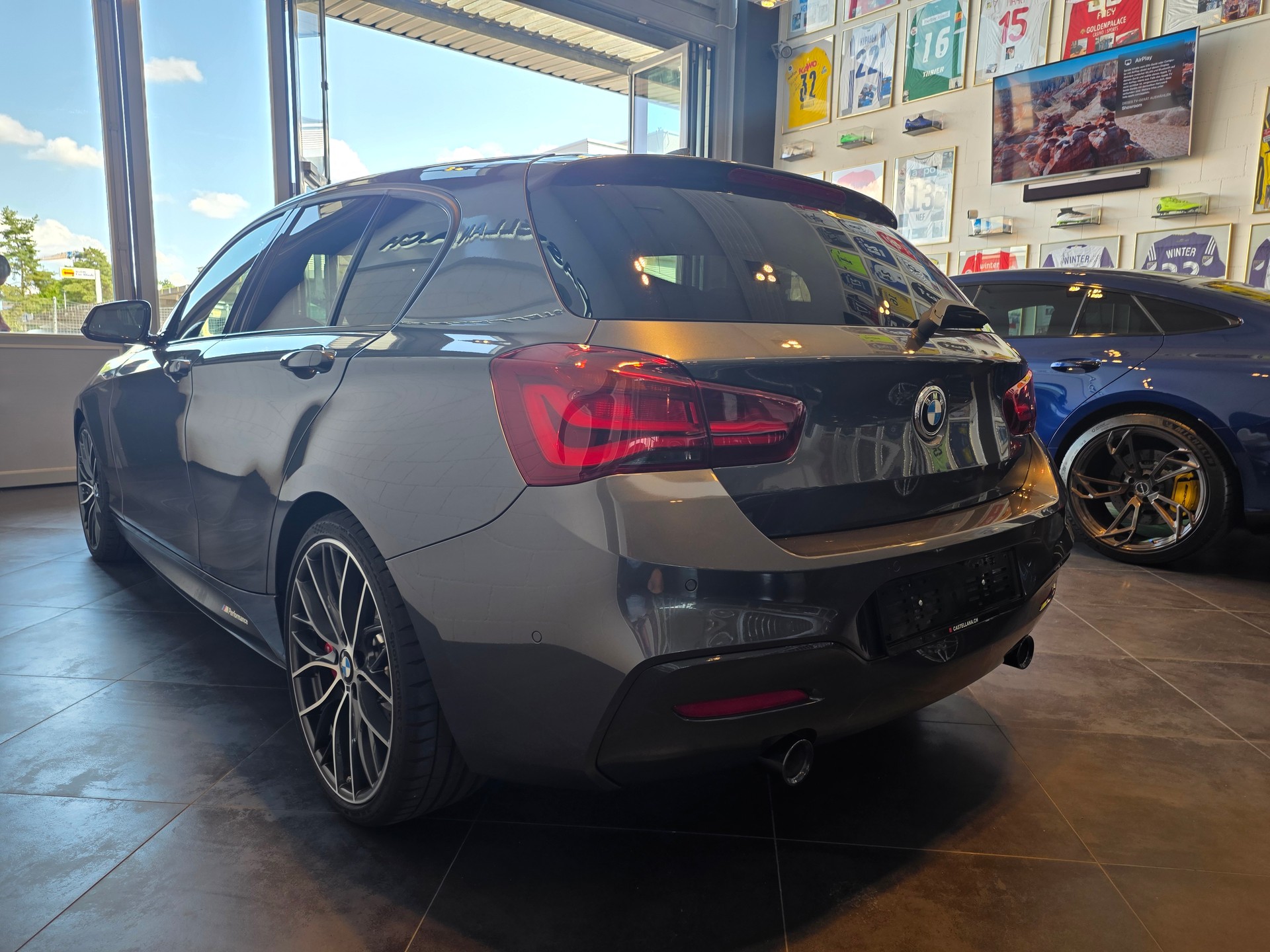 BMW M140i xDrive Swiss Per.Ed-image-2