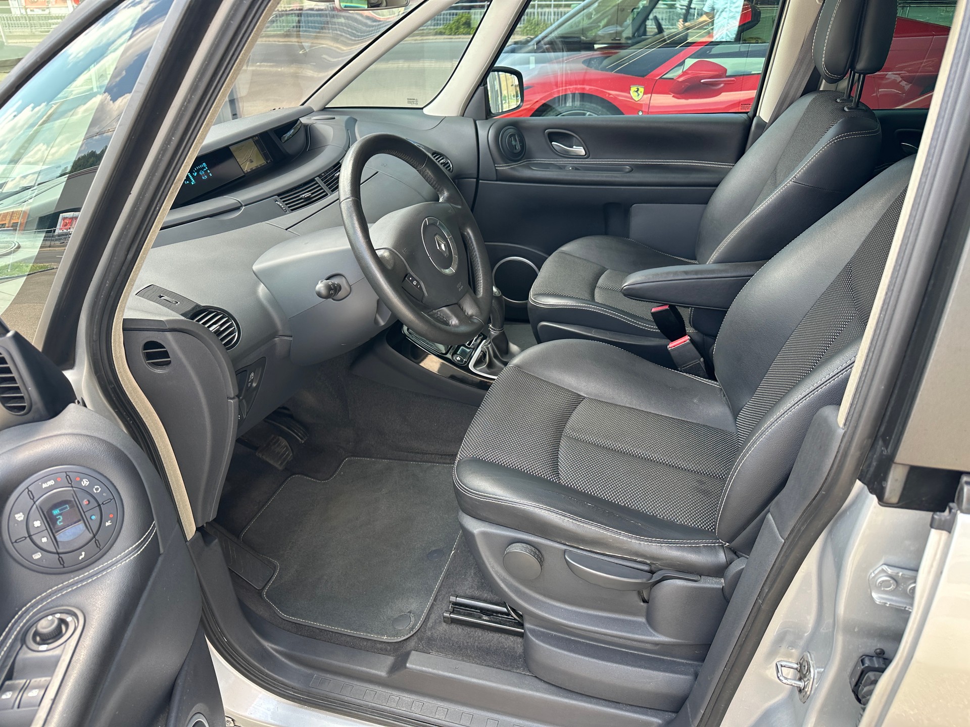 RENAULT Grand Espace 2.0 dCi Edition Automat 7 Plz-image-12