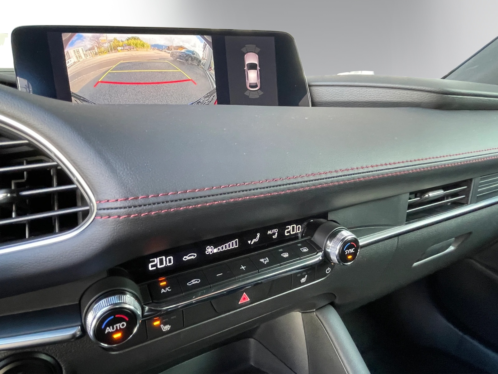 MAZDA 3 Hatchback SKYACTIV-X M Hybrid 186 Homura Automat-image-7