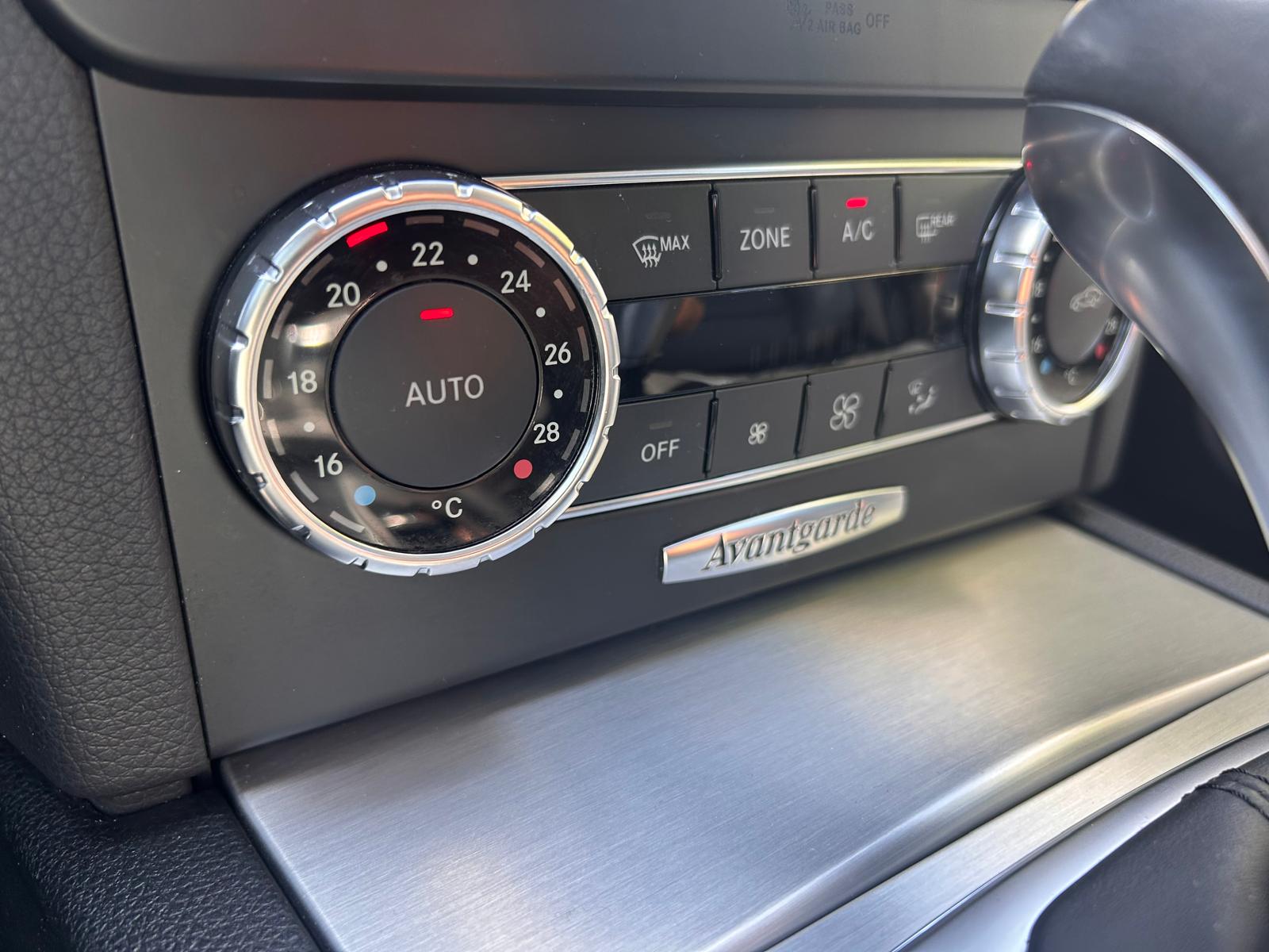 MERCEDES-BENZ C 200 Avantgarde 7G-Tronic-image-21