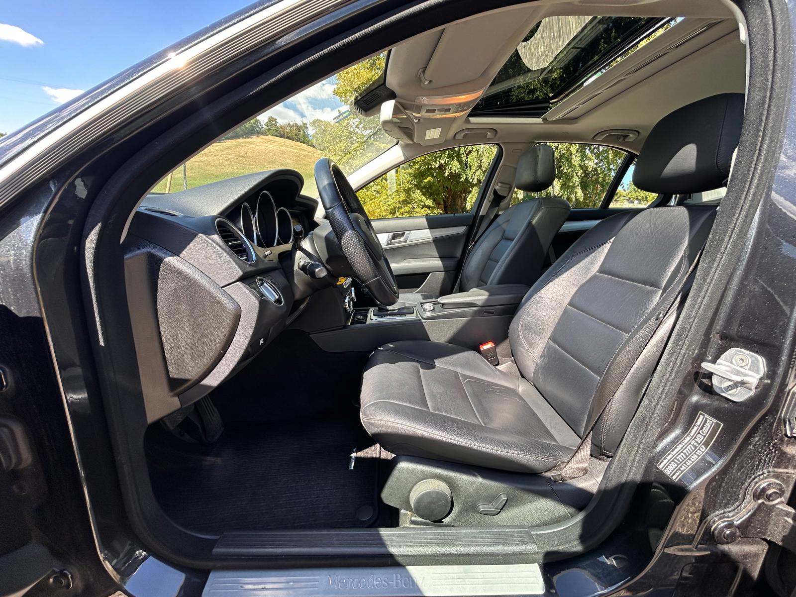 MERCEDES-BENZ C 200 Avantgarde 7G-Tronic-image-13
