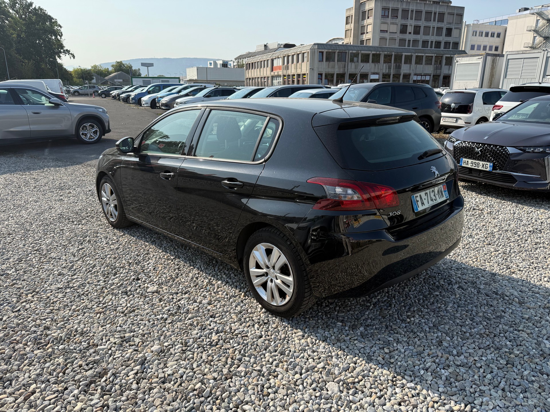 PEUGEOT 308 1.5 BlueHDI Style EAT8-image-3