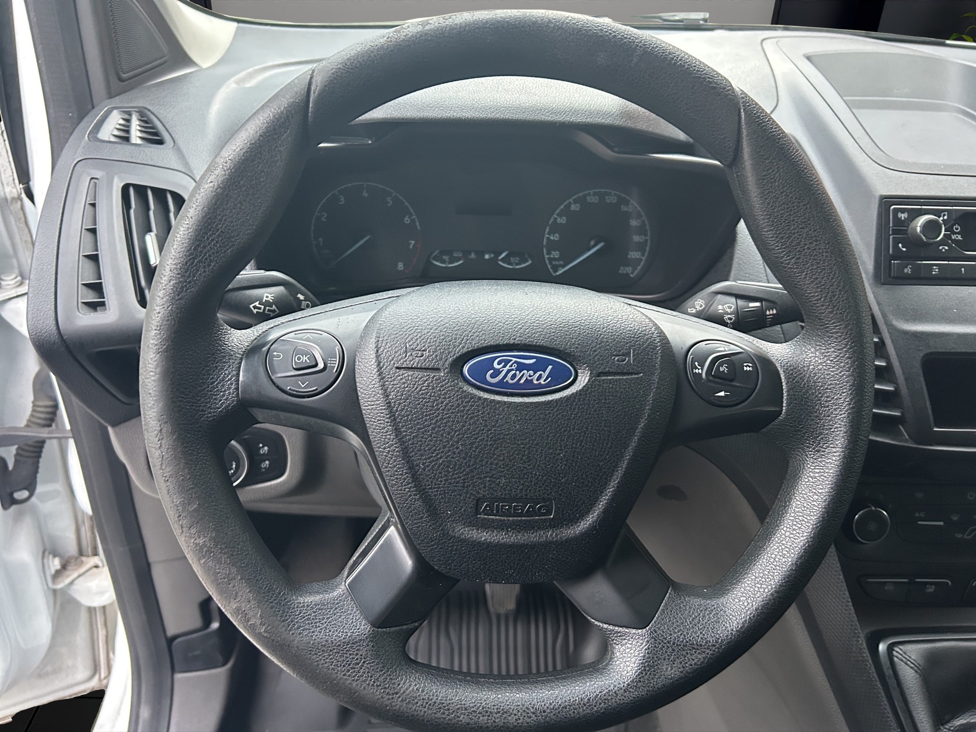 FORD Transit Connect Van T200 1.0 EcoBoost Trend-image-9