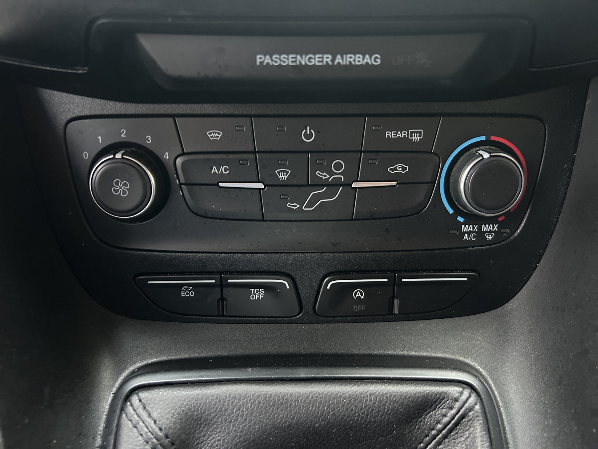 FORD Transit Connect Van T200 1.0 EcoBoost Trend-image-11
