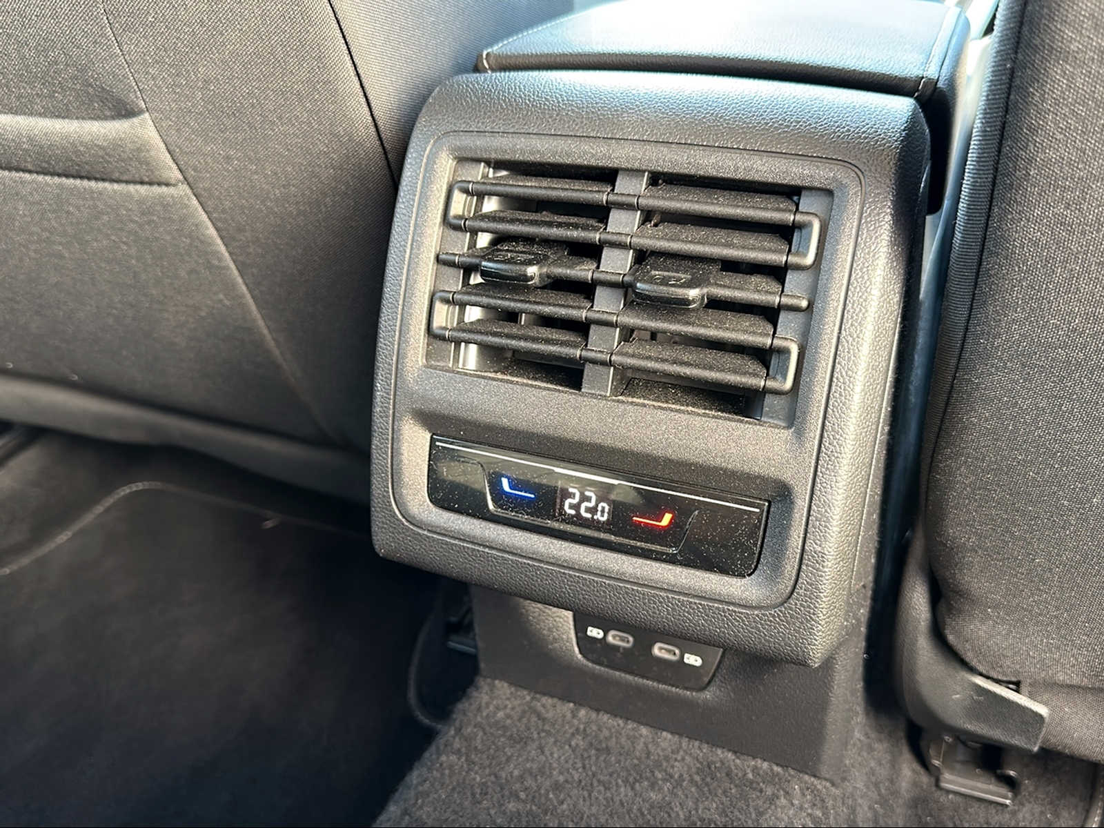 VW Golf 1.4 TSI PHEV Selection-image-16