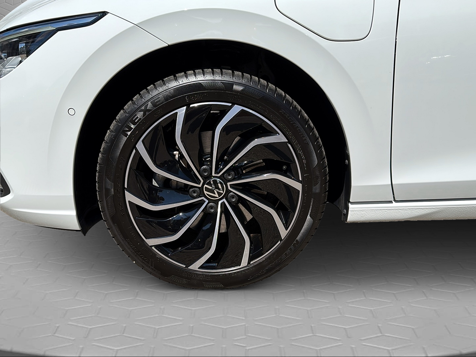 VW Golf 1.4 TSI PHEV Selection-image-8