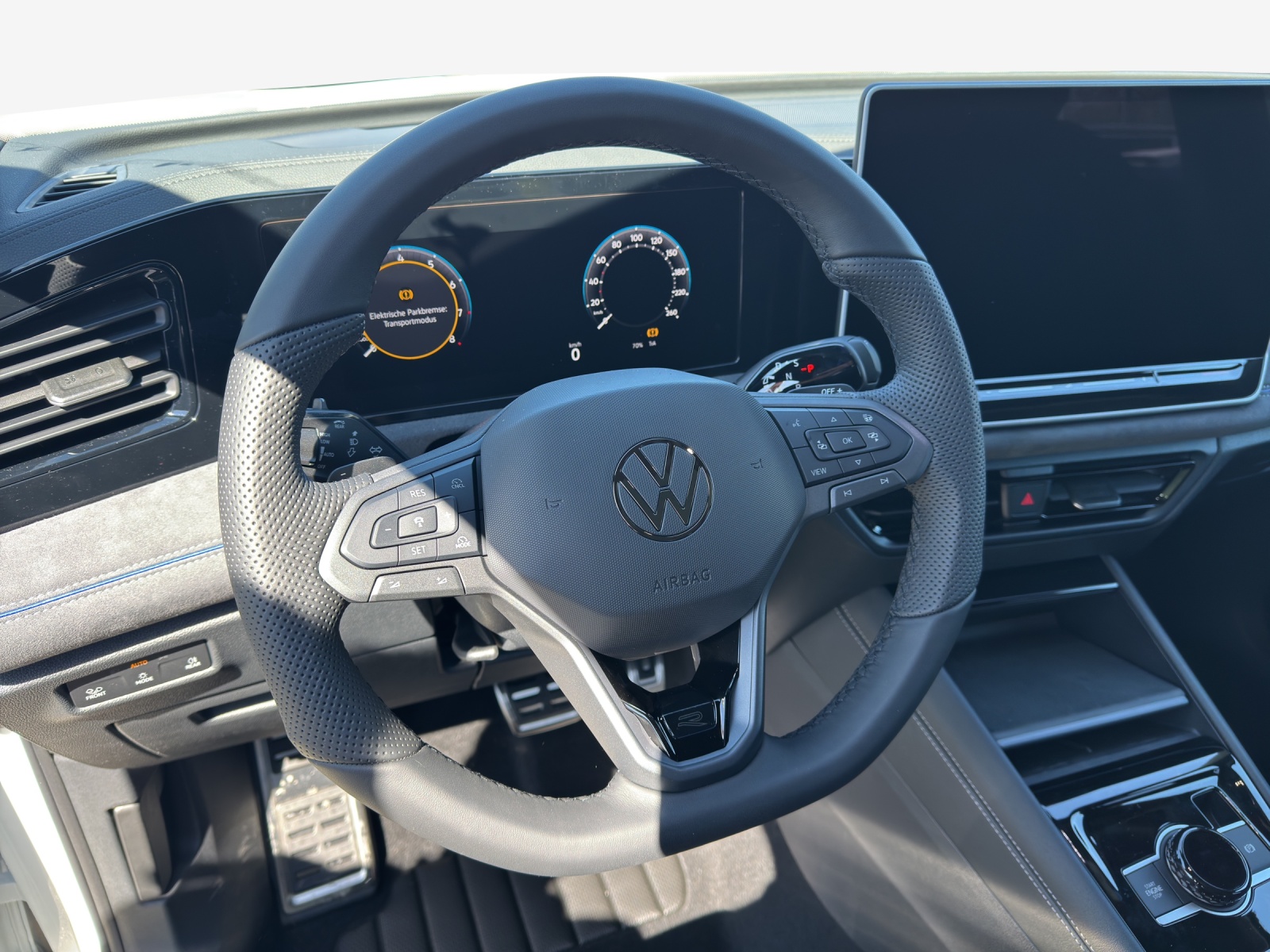 VW Tiguan 2.0 TSI DSG R-Line 4Motion-image-9