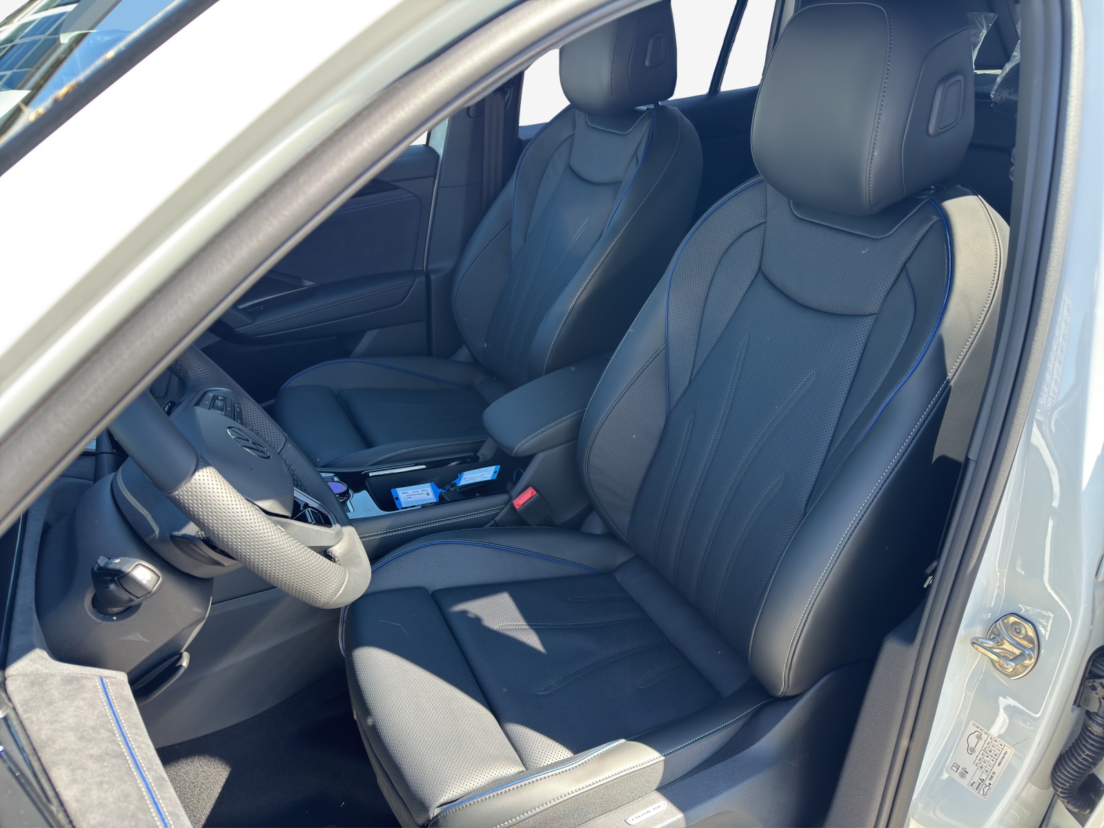 VW Tiguan 2.0 TSI DSG R-Line 4Motion-image-13