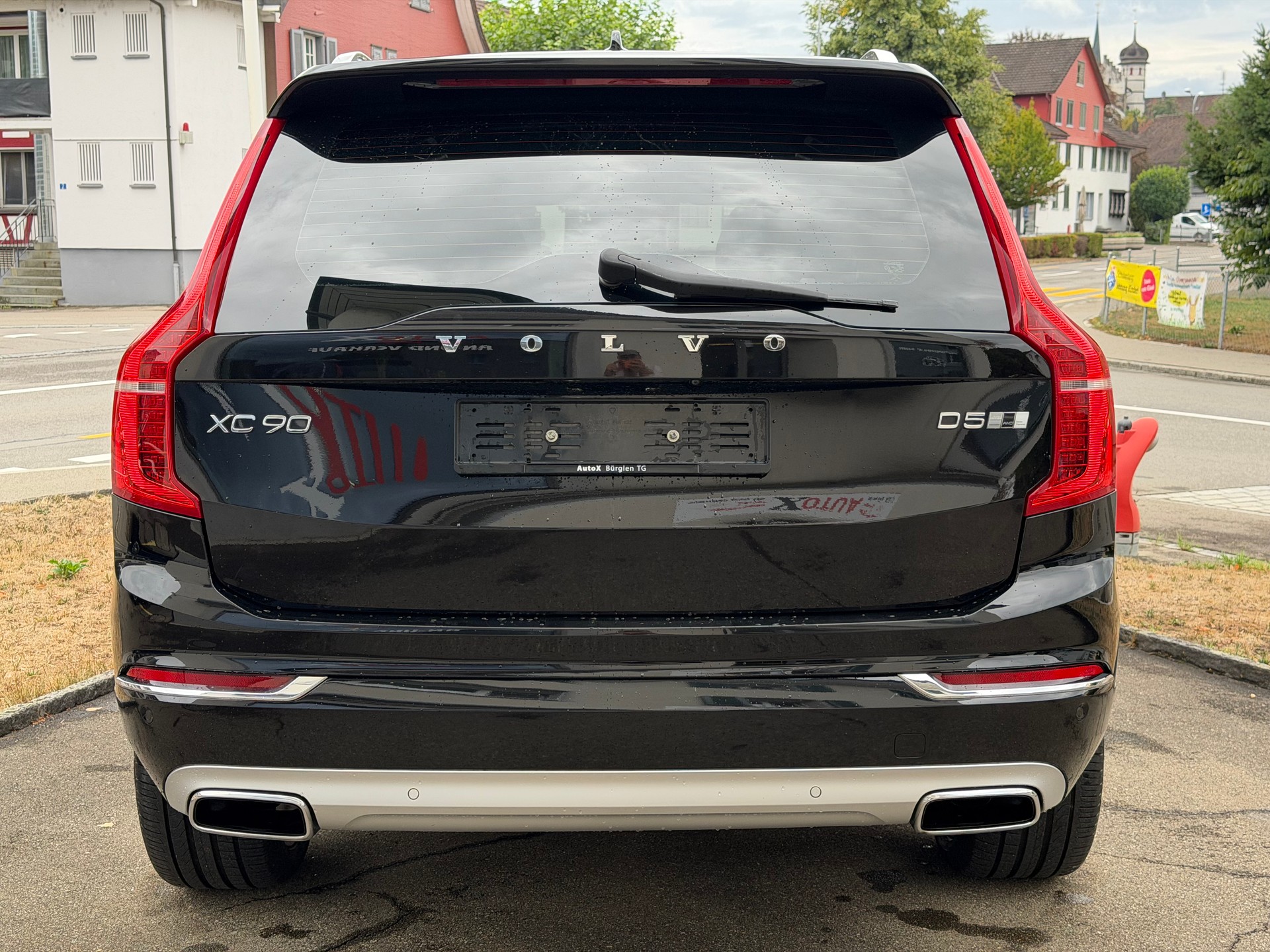 VOLVO XC90 D5 AWD Kinetic Geartronic 7 Sitze-image-7