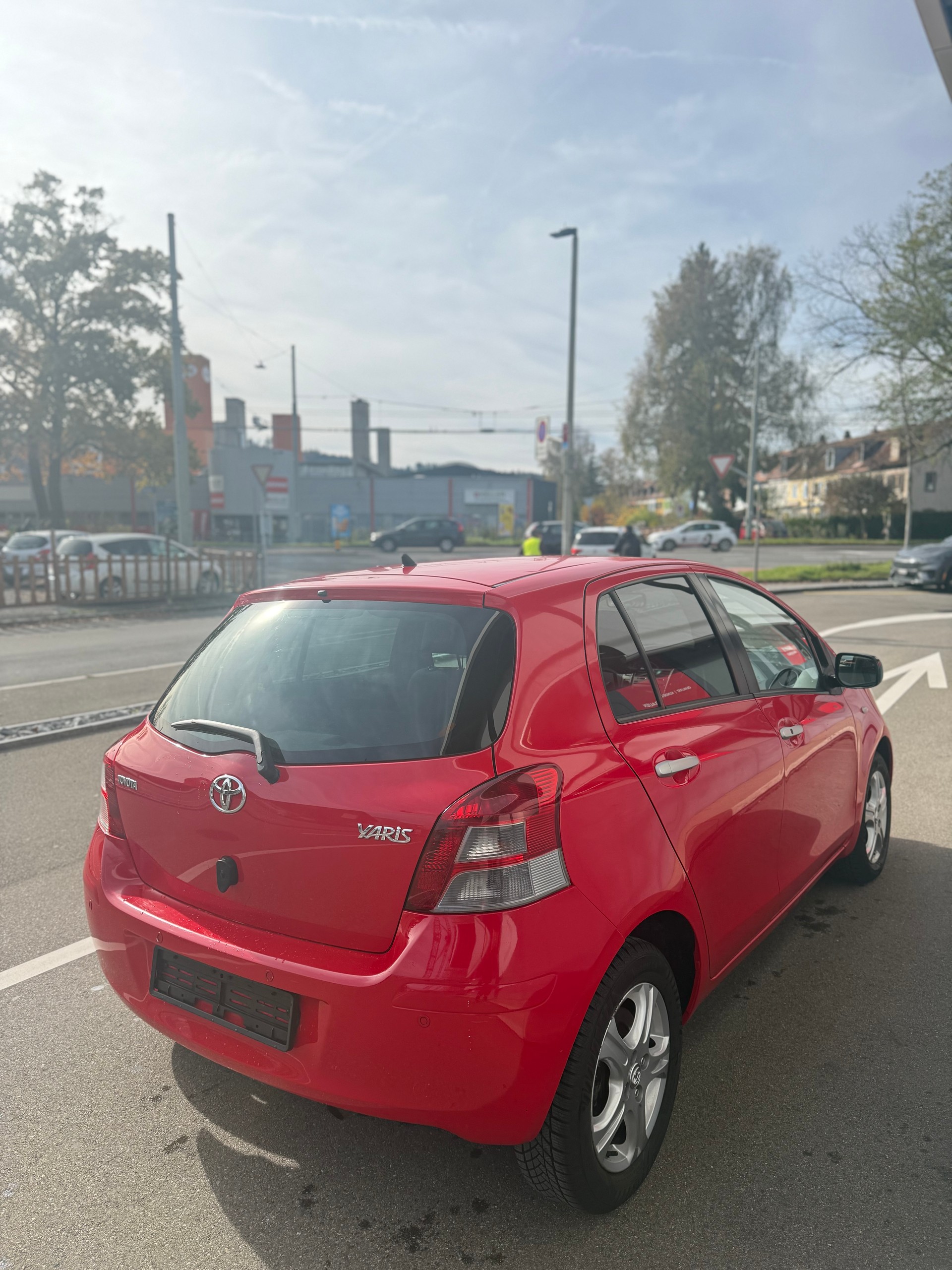 TOYOTA Yaris 1.33 Linea Luna Multimode-image-2