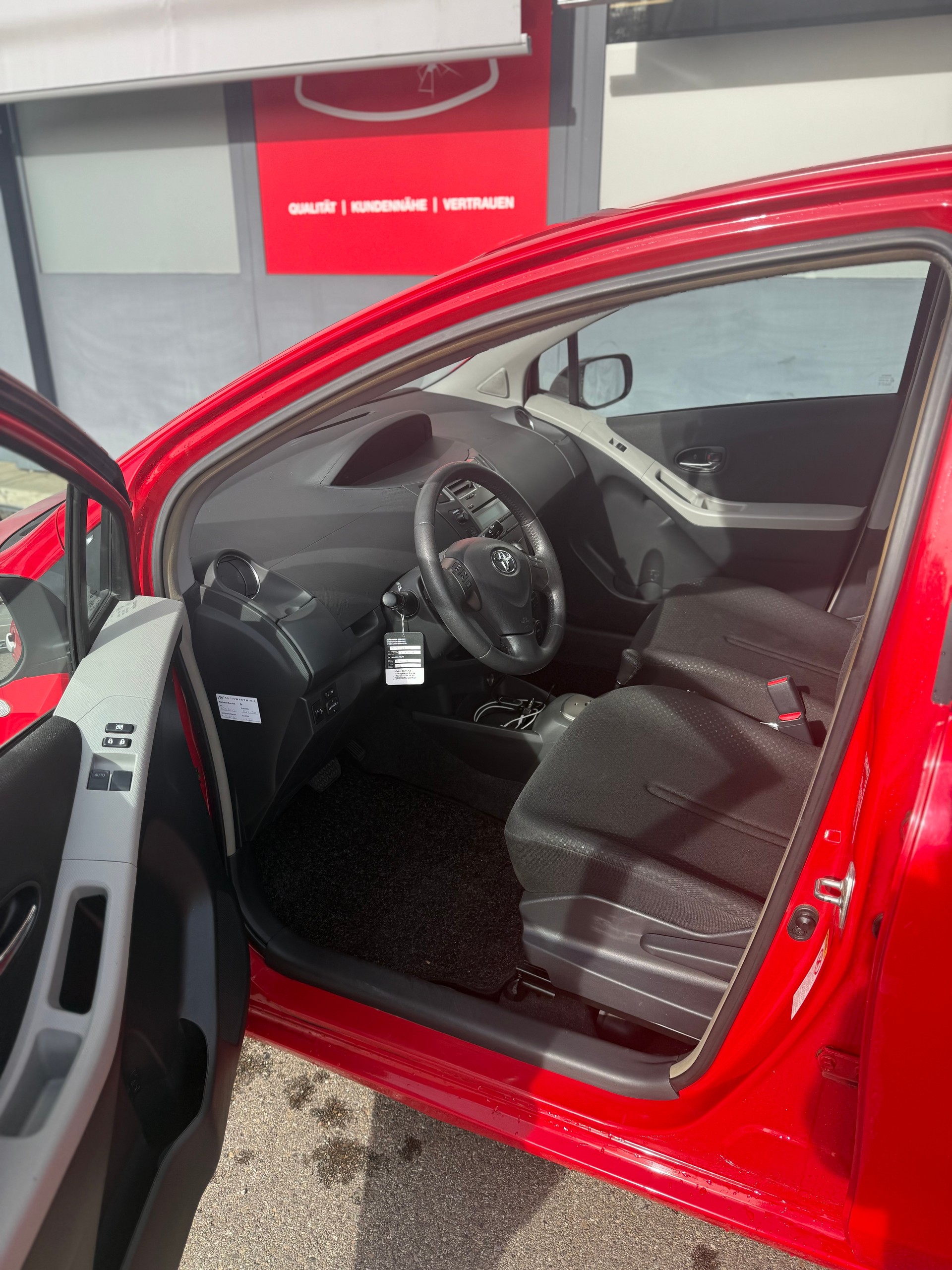 TOYOTA Yaris 1.33 Linea Luna Multimode-image-7