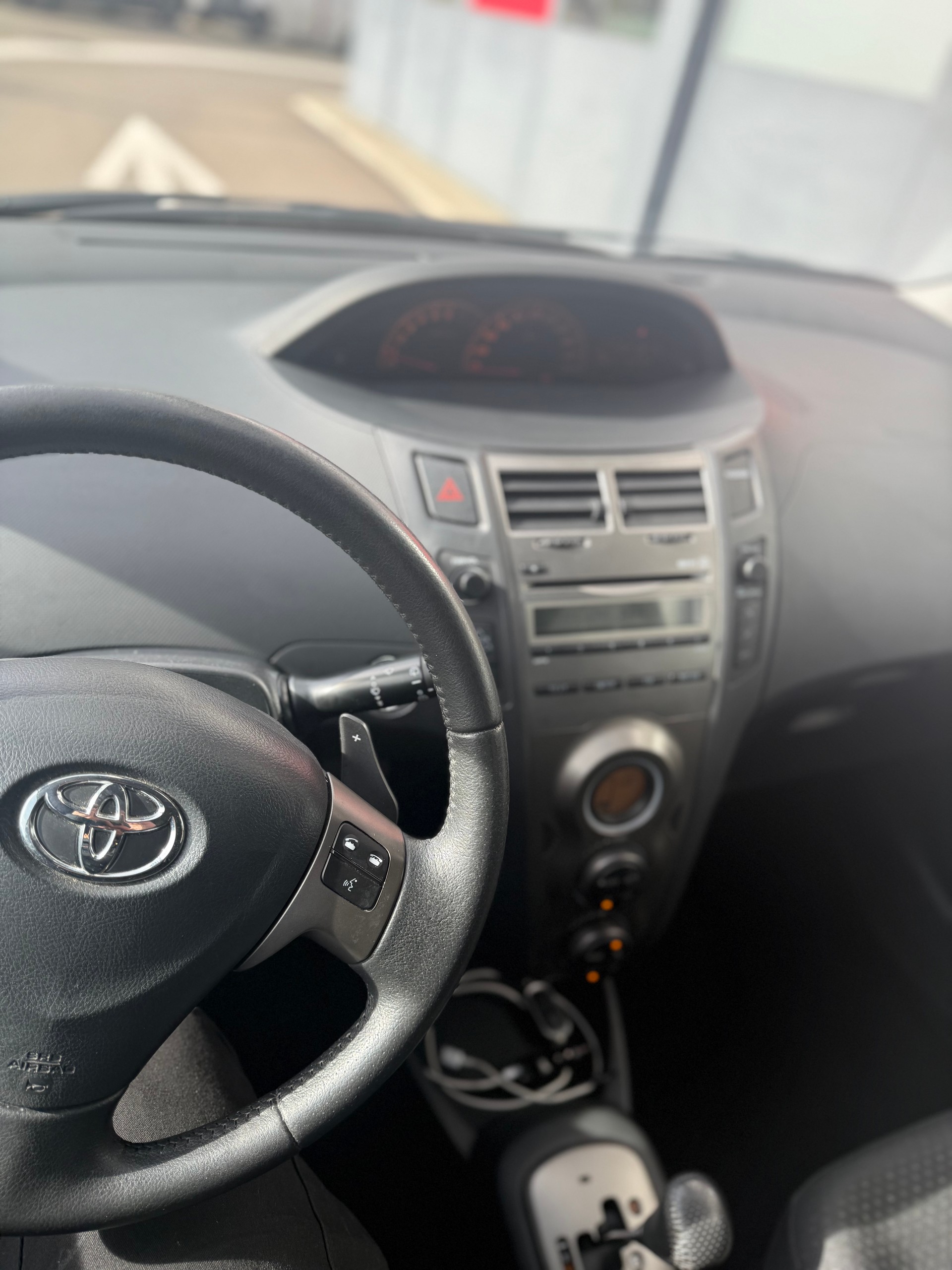 TOYOTA Yaris 1.33 Linea Luna Multimode-image-9