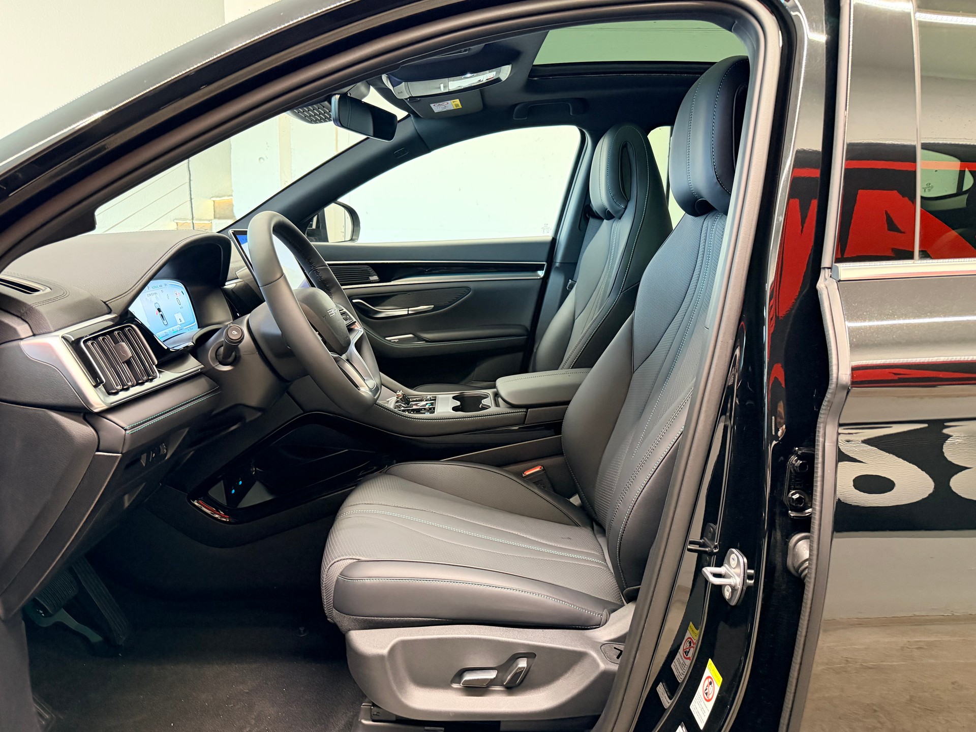 BYD Seal U DM-i Design AWD-image-11