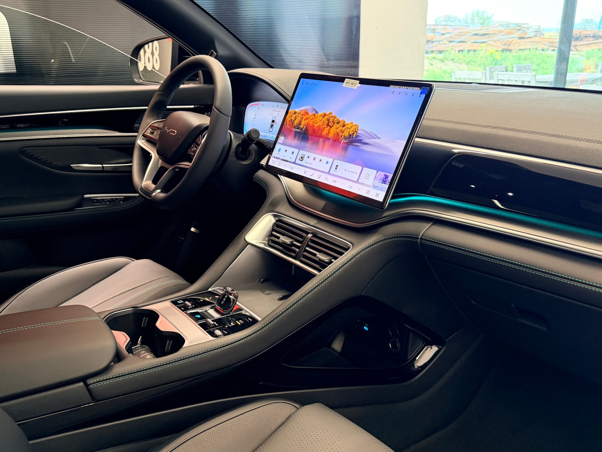 BYD Seal U DM-i Design AWD-image-18