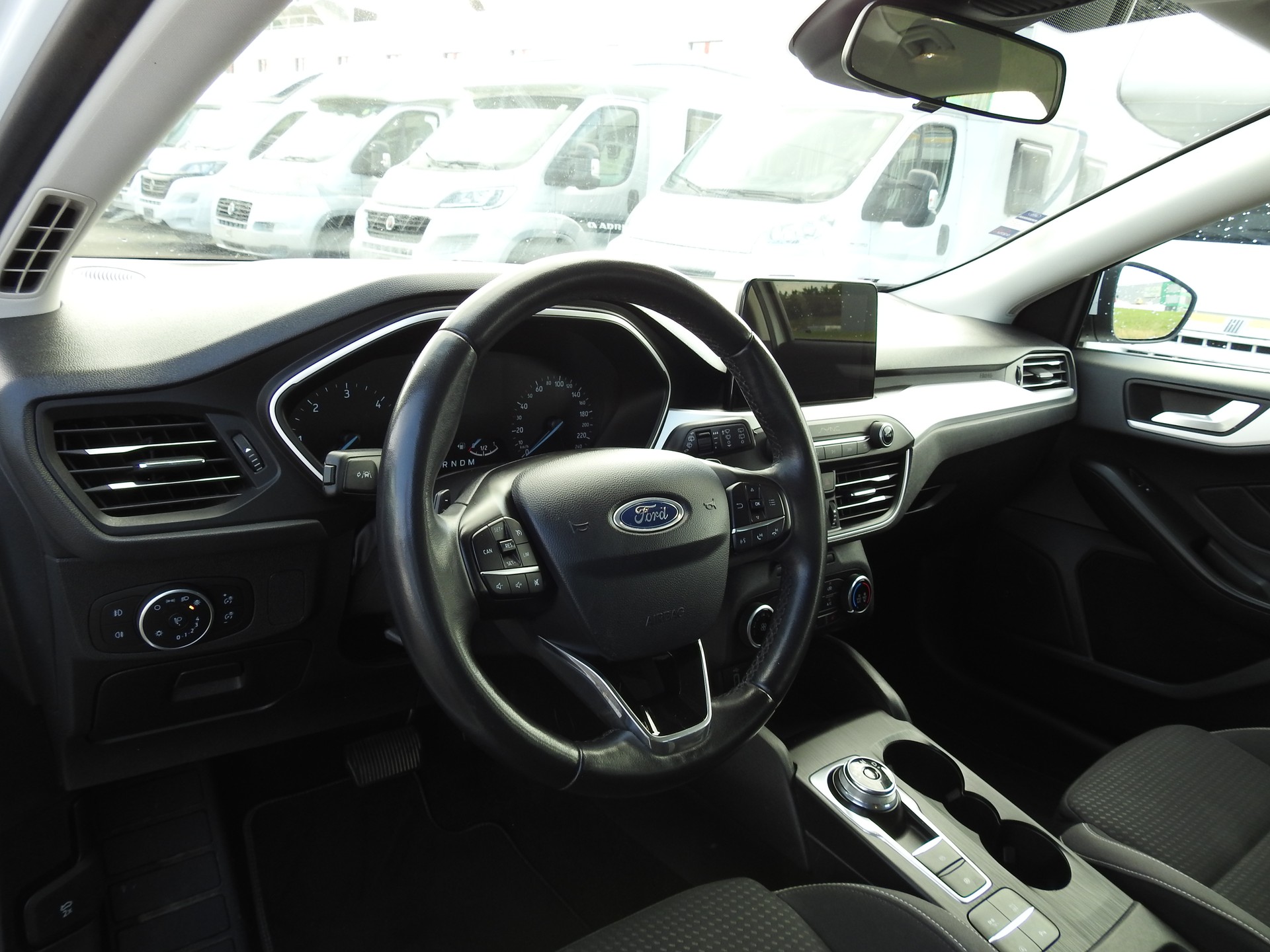FORD Focus 1.5 TDCi Titanium Automatic-image-11
