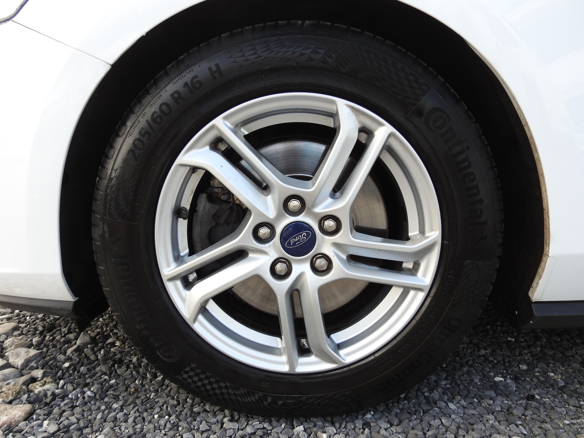 FORD Focus 1.5 TDCi Titanium Automatic-image-8