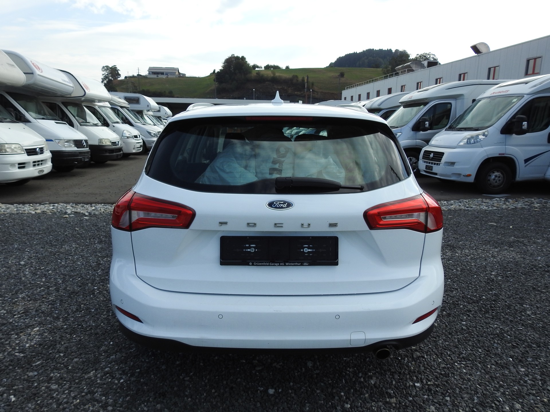 FORD Focus 1.5 TDCi Titanium Automatic-image-4