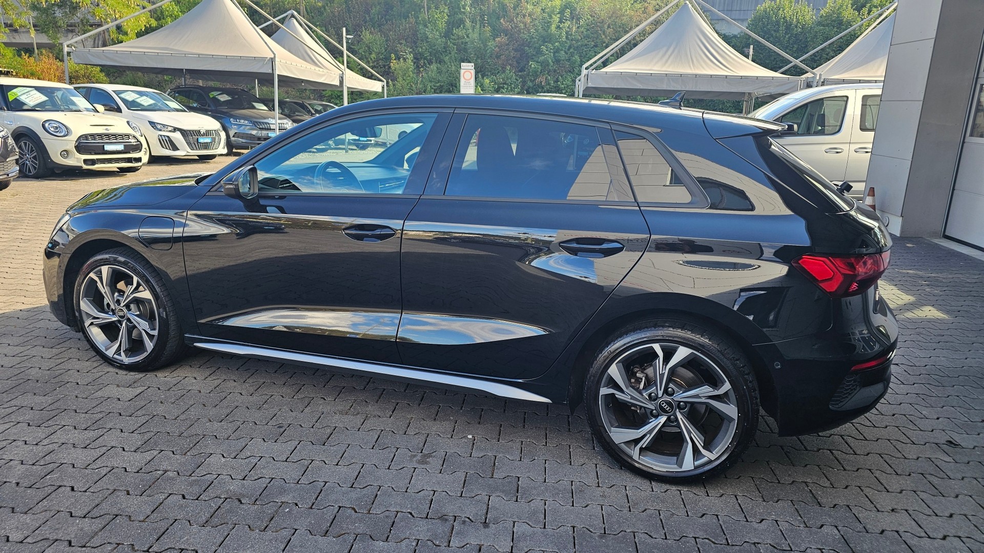 AUDI A3 Sportback 40 TFSI e S line S-tronic-image-11