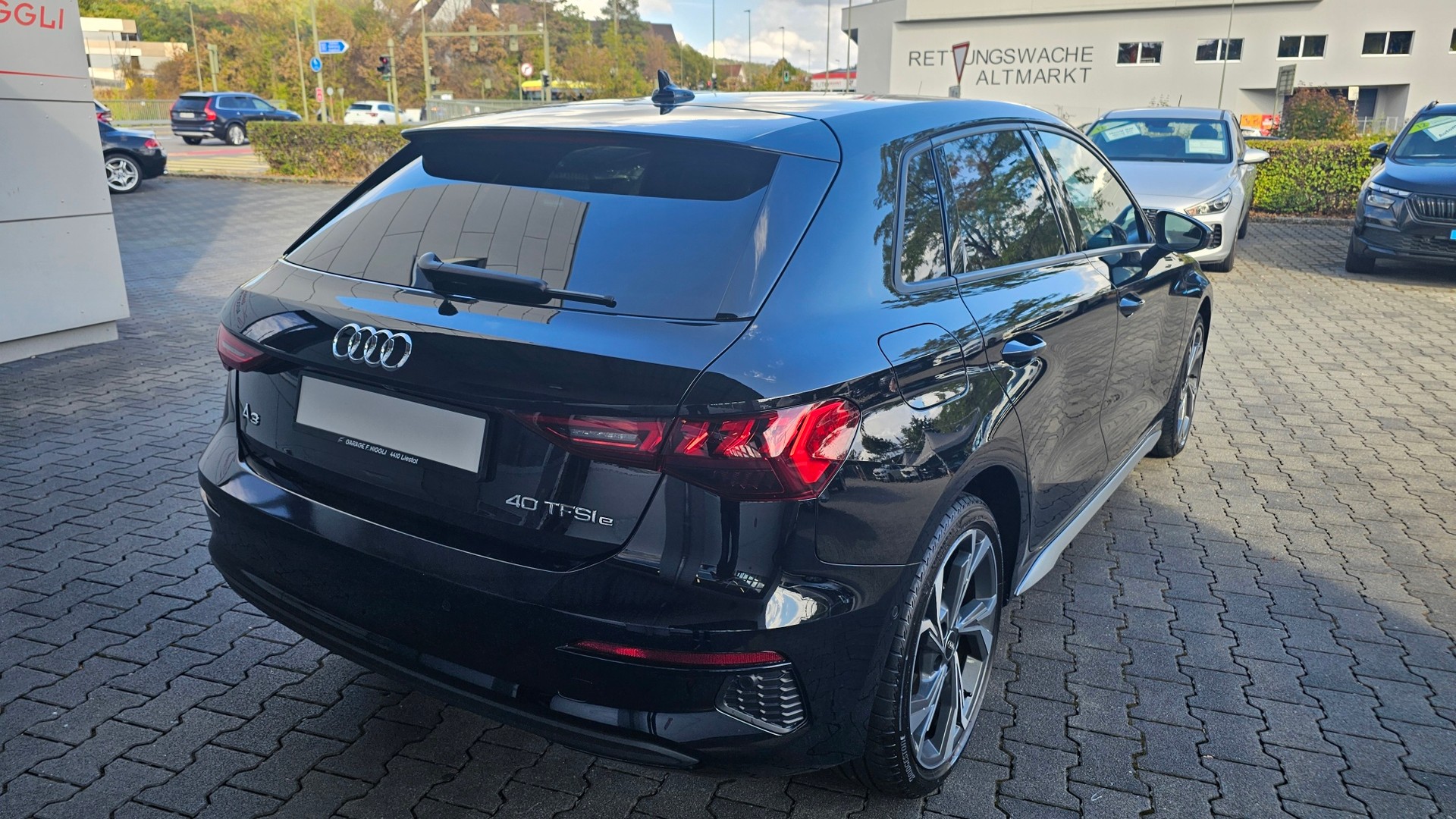AUDI A3 Sportback 40 TFSI e S line S-tronic-image-7