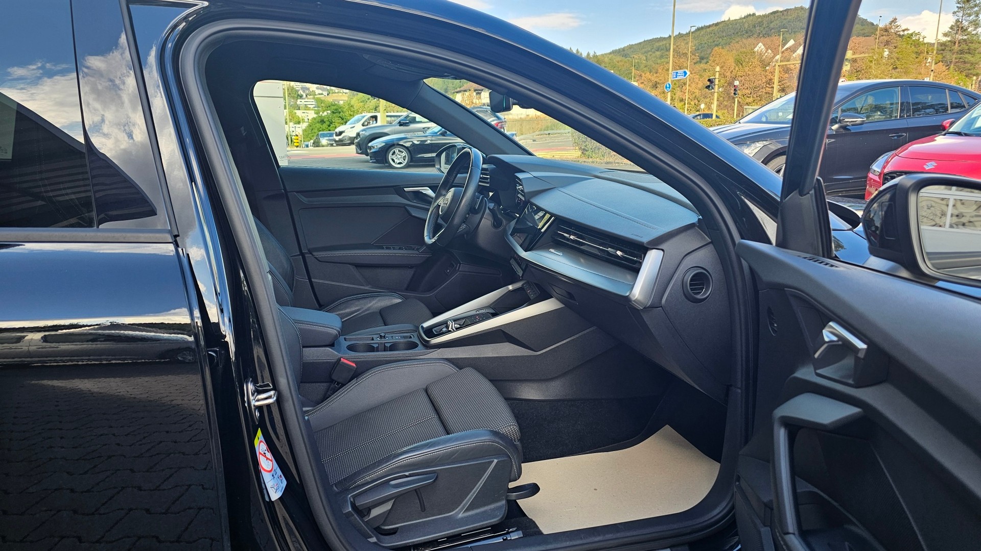 AUDI A3 Sportback 40 TFSI e S line S-tronic-image-18