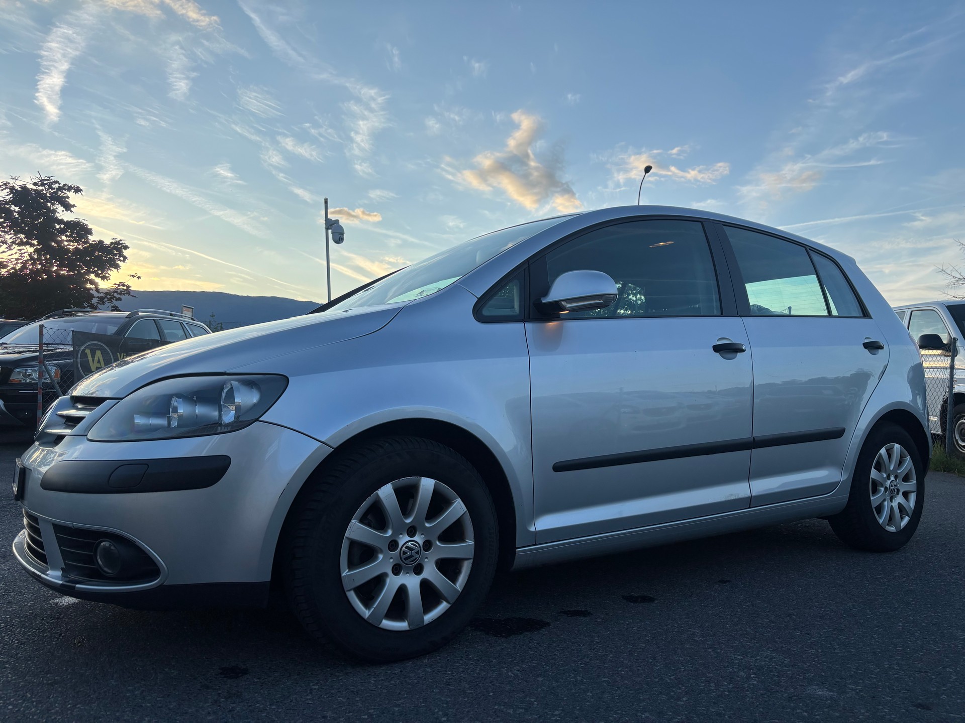 VW Golf Plus 1.9 TDI Comfortline-showroom-element-1