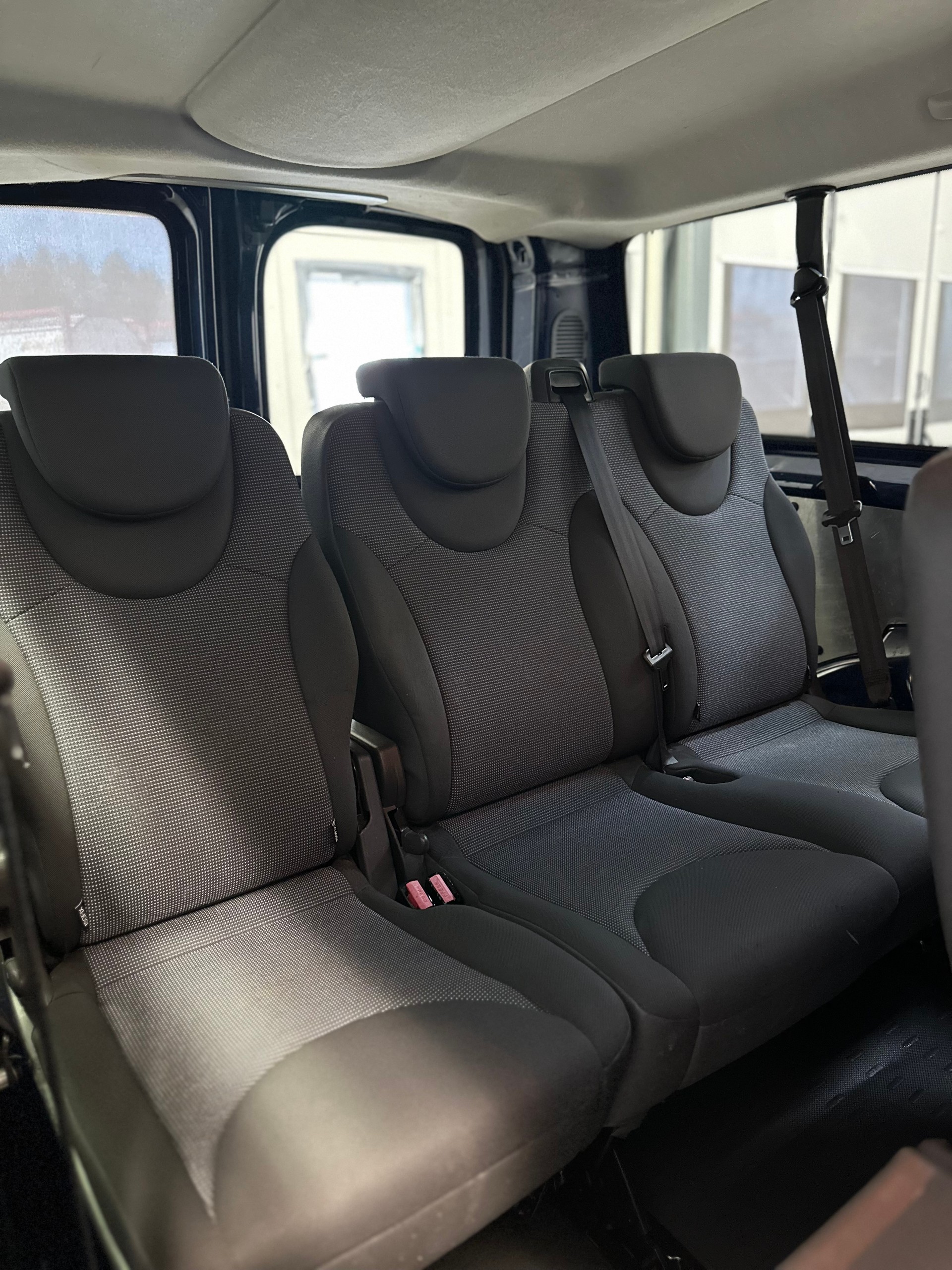 CITROEN Jumpy 2.0 HDi L2H1 Attraction-image-11