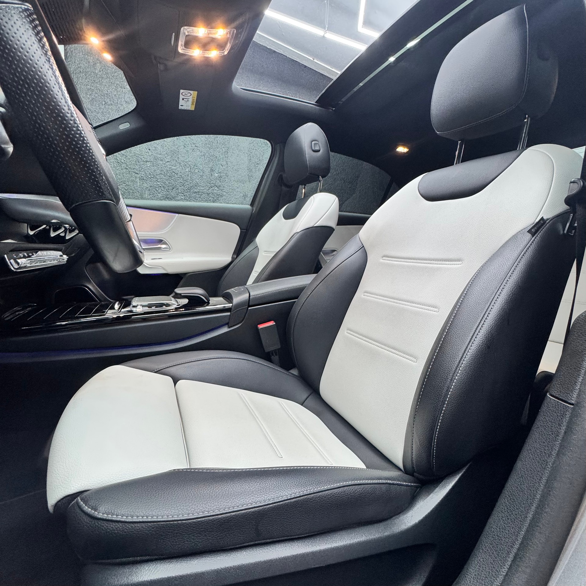 MERCEDES-BENZ A 250 4Matic AMG Line 4Matic 7G-DCT-image-7