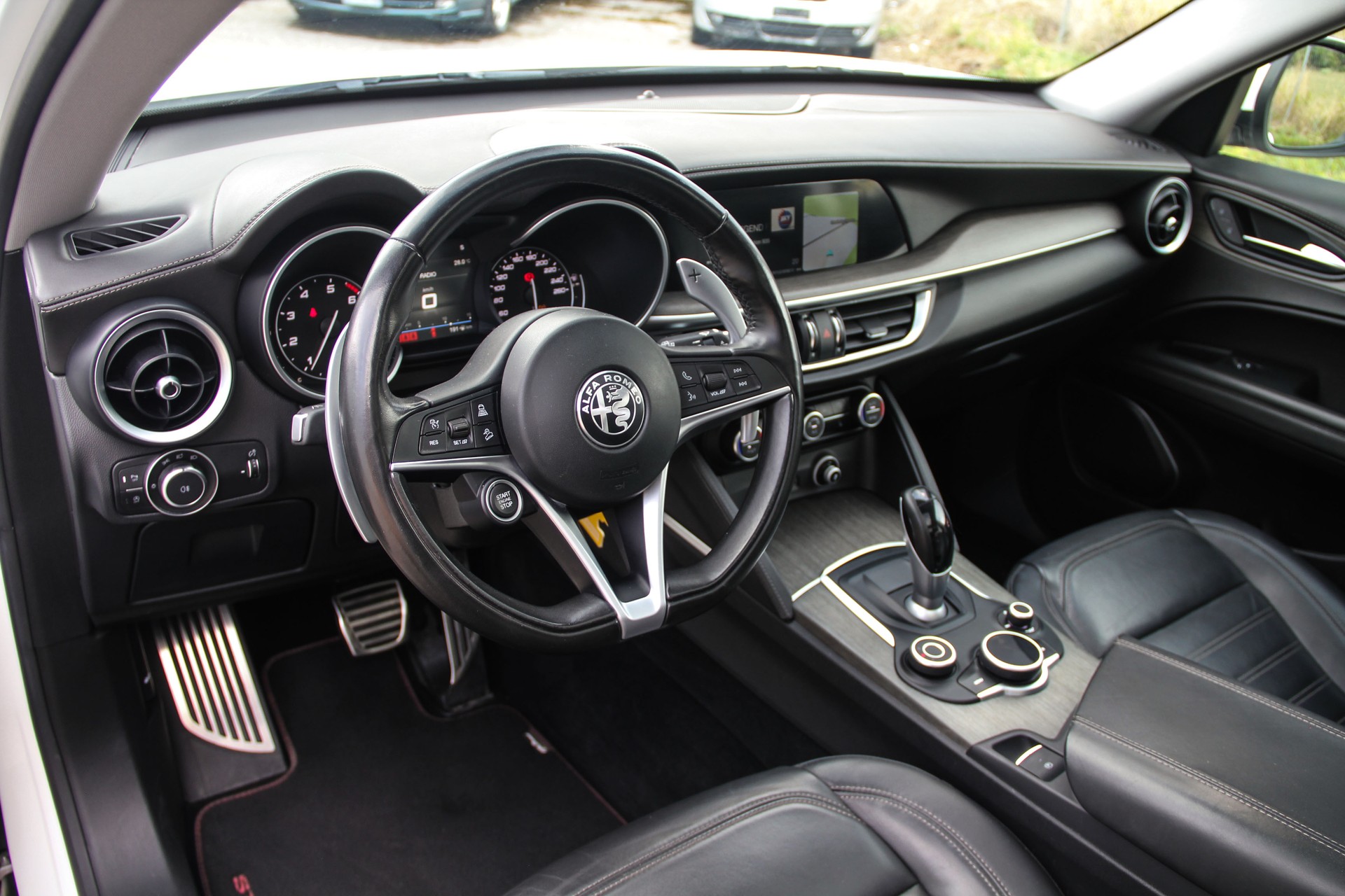 ALFA ROMEO Stelvio 2.0 Executive Q4 Automatic ⭐⭐⭐⭐⭐-image-4