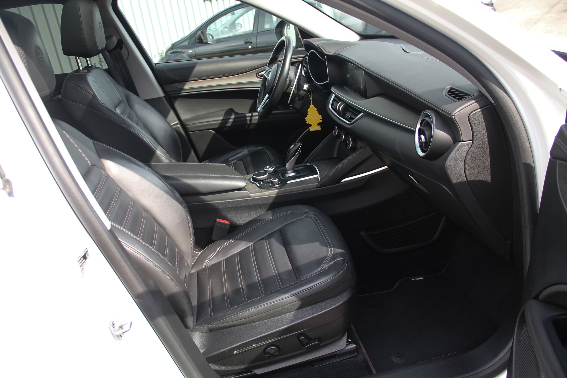 ALFA ROMEO Stelvio 2.0 Executive Q4 Automatic ⭐⭐⭐⭐⭐-image-9