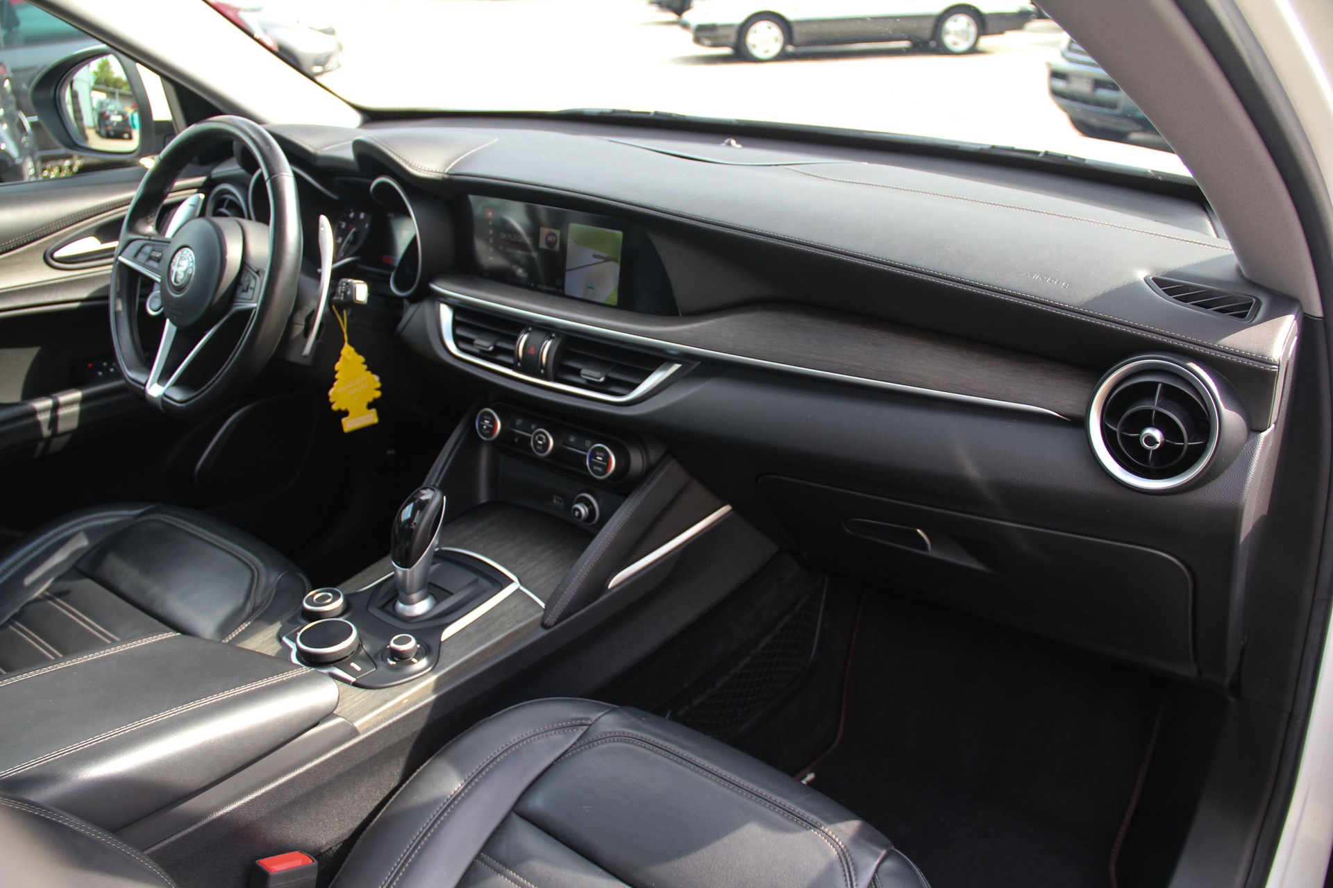 ALFA ROMEO Stelvio 2.0 Executive Q4 Automatic ⭐⭐⭐⭐⭐-image-8