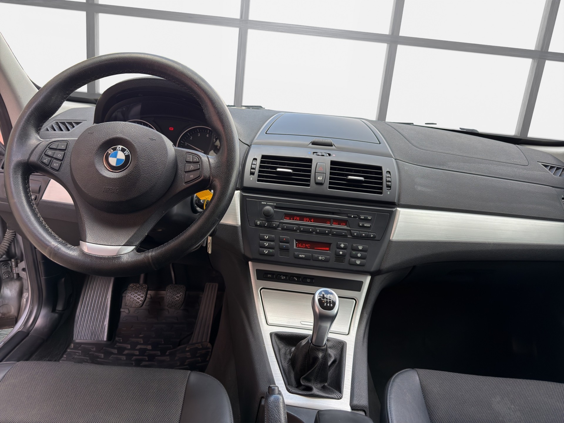 BMW X3 xDrive 20i (2.0i)-image-10