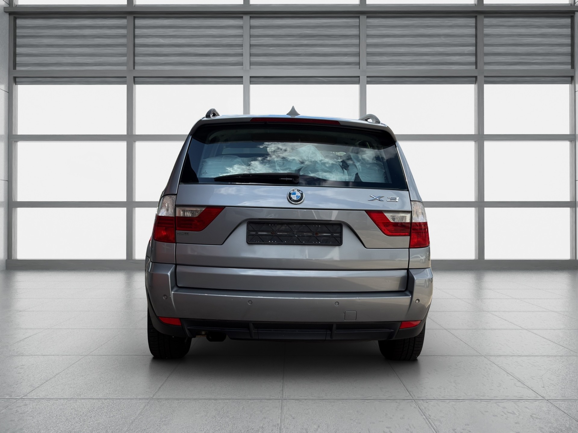 BMW X3 xDrive 20i (2.0i)-image-4