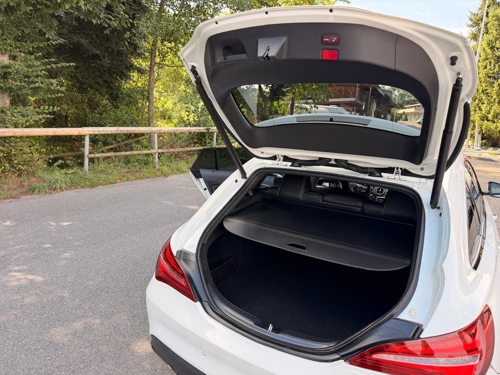 MERCEDES-BENZ CLA Shooting Brake 200 Night Star 7G-DCT-image-10