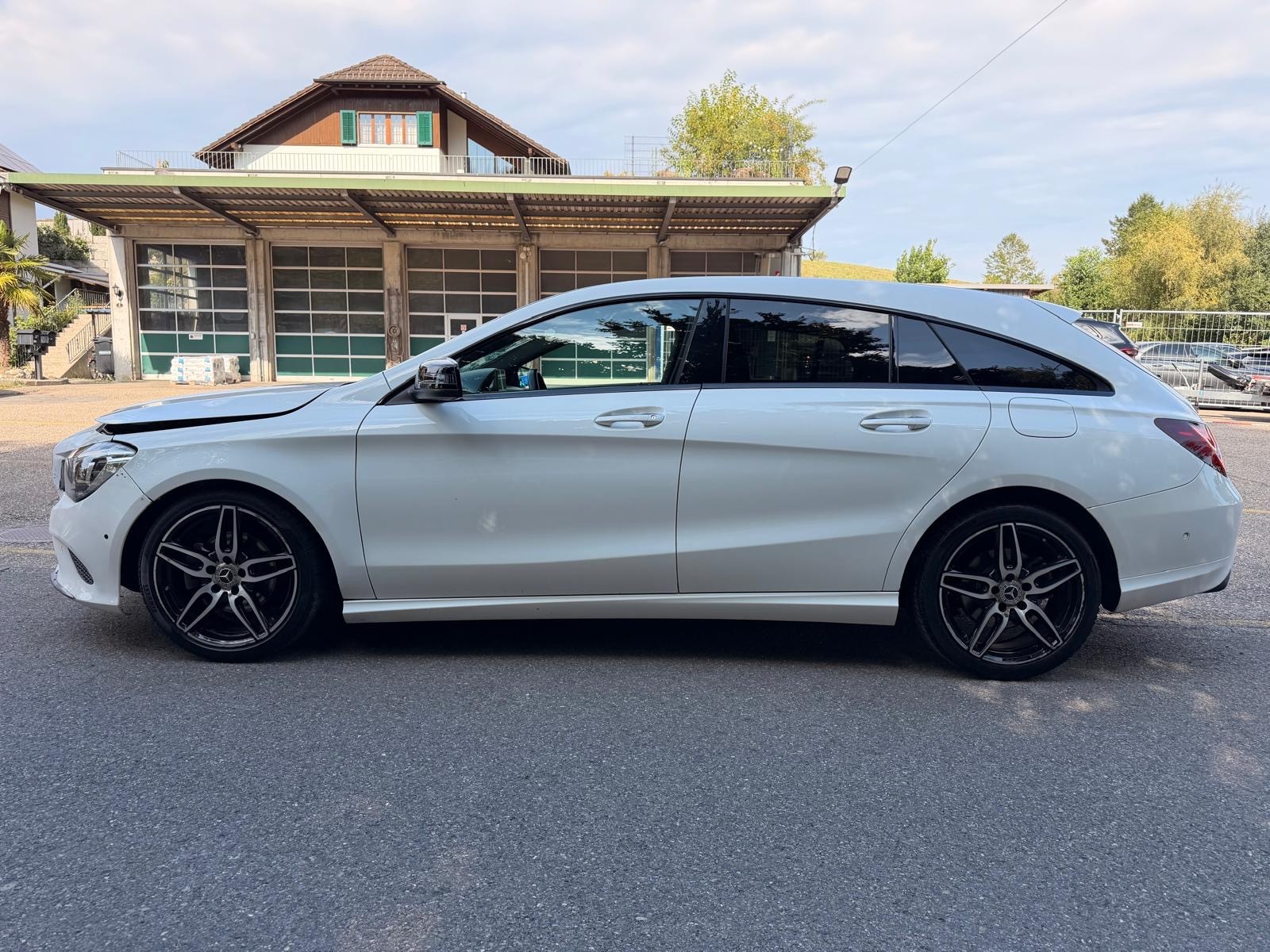 MERCEDES-BENZ CLA Shooting Brake 200 Night Star 7G-DCT-image-5