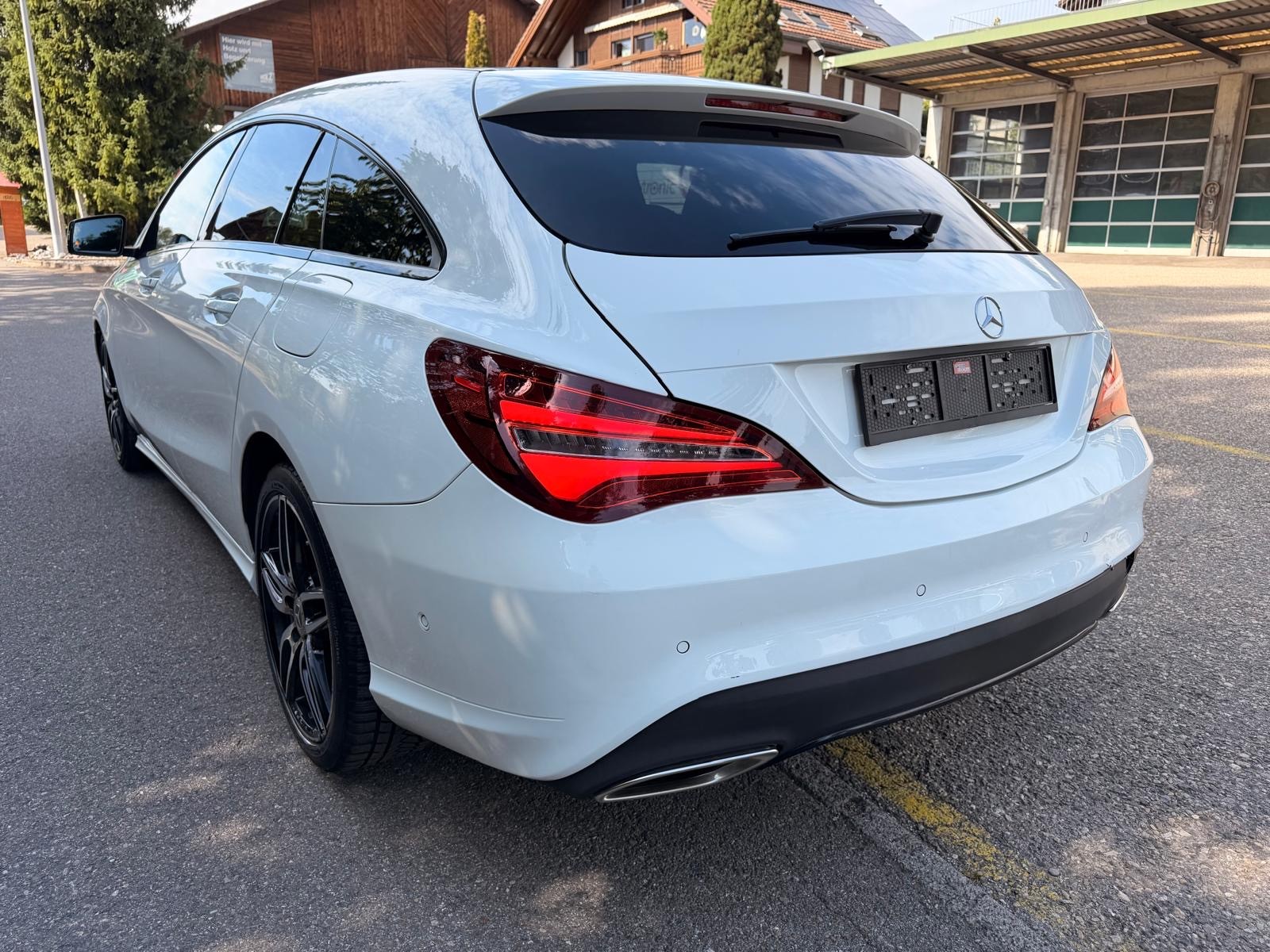 MERCEDES-BENZ CLA Shooting Brake 200 Night Star 7G-DCT-image-4